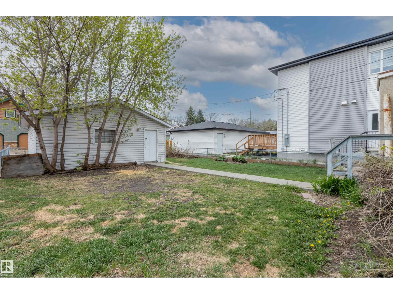 8331 81 AV NW, Edmonton