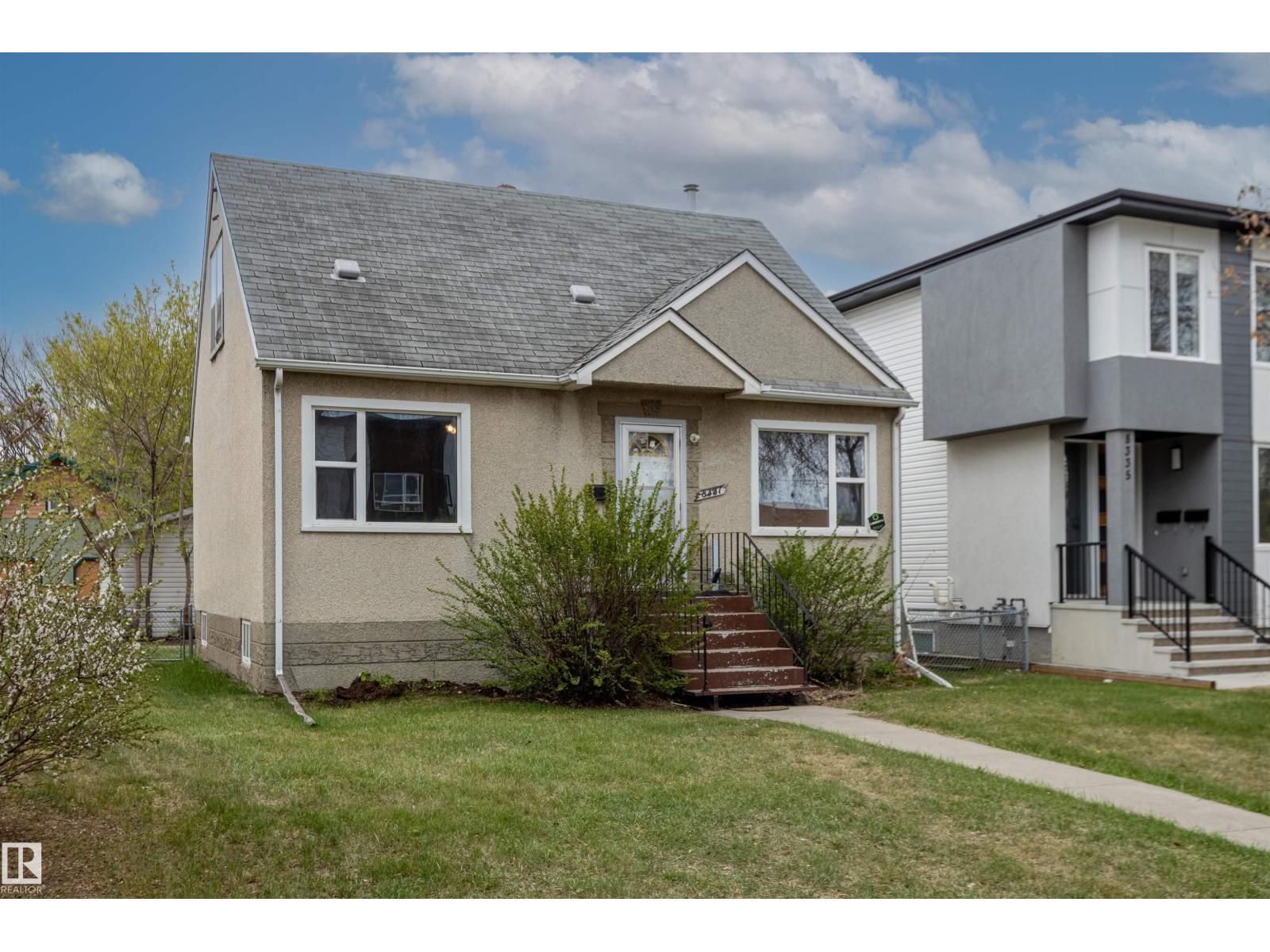 8331 81 AV NW, Edmonton