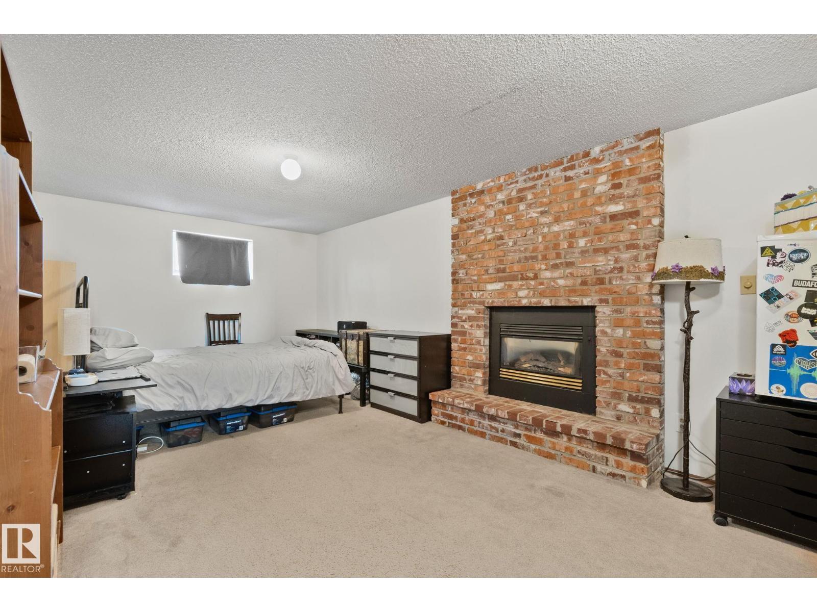 4707 10A AV NW — photo 18