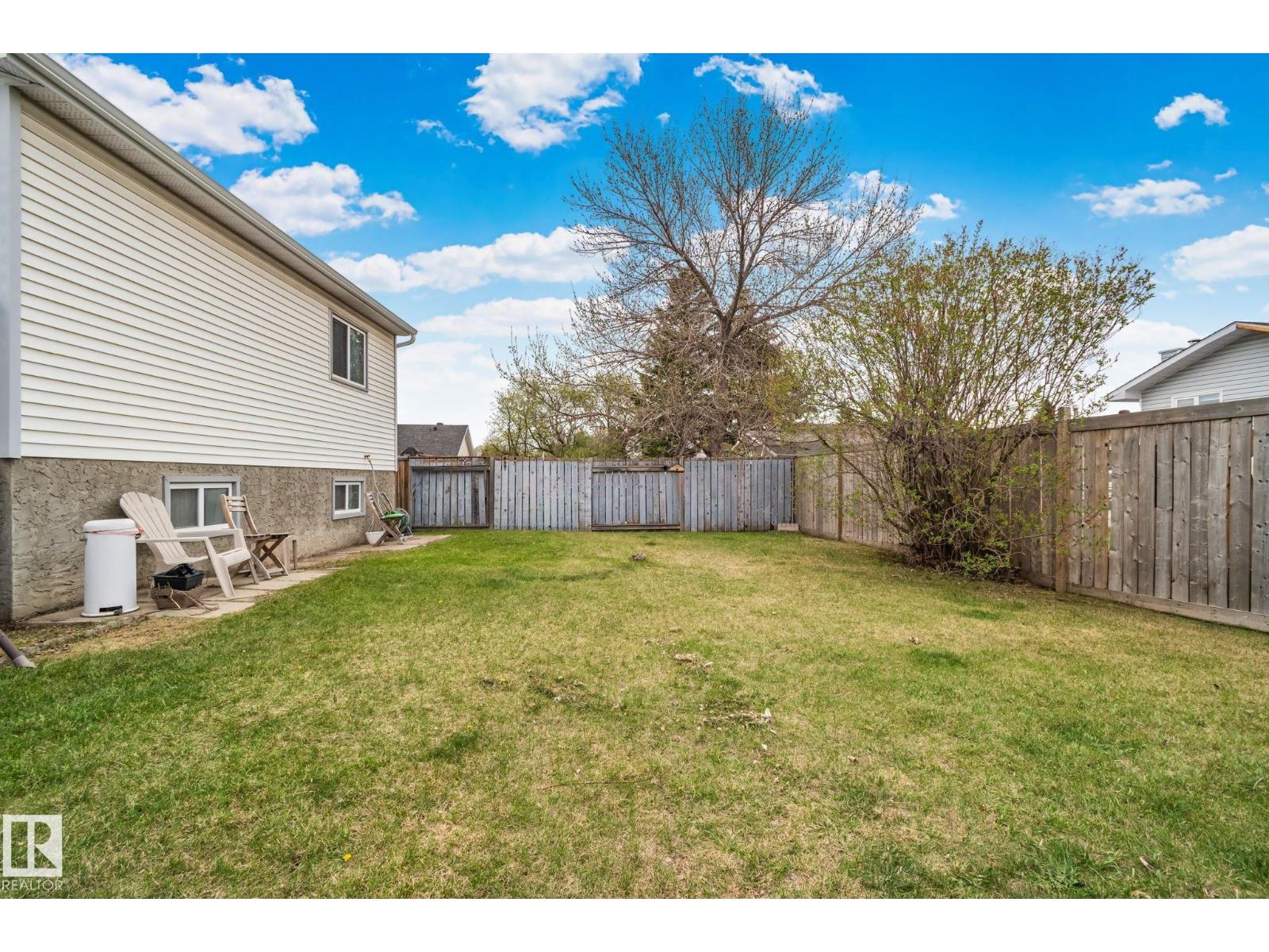 4707 10A AV NW — photo 26