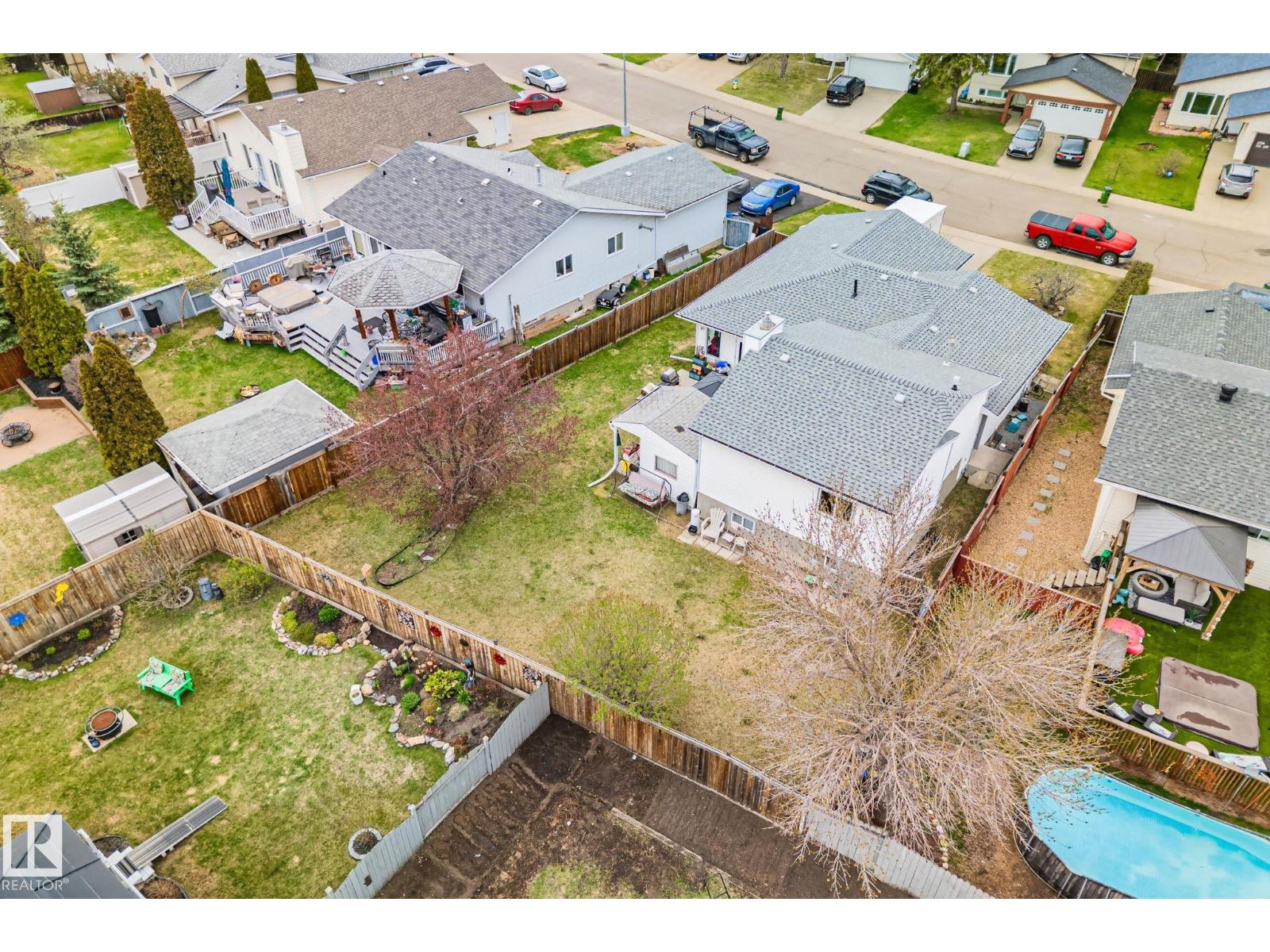 4707 10A AV NW — photo 29