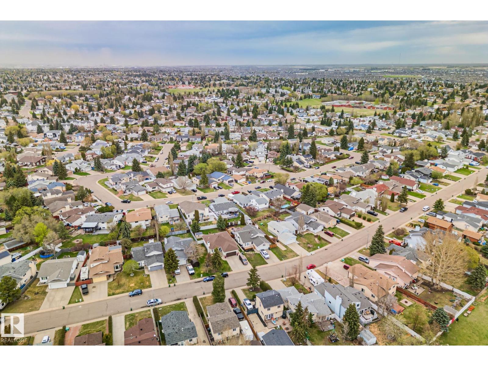 4707 10A AV NW — photo 30