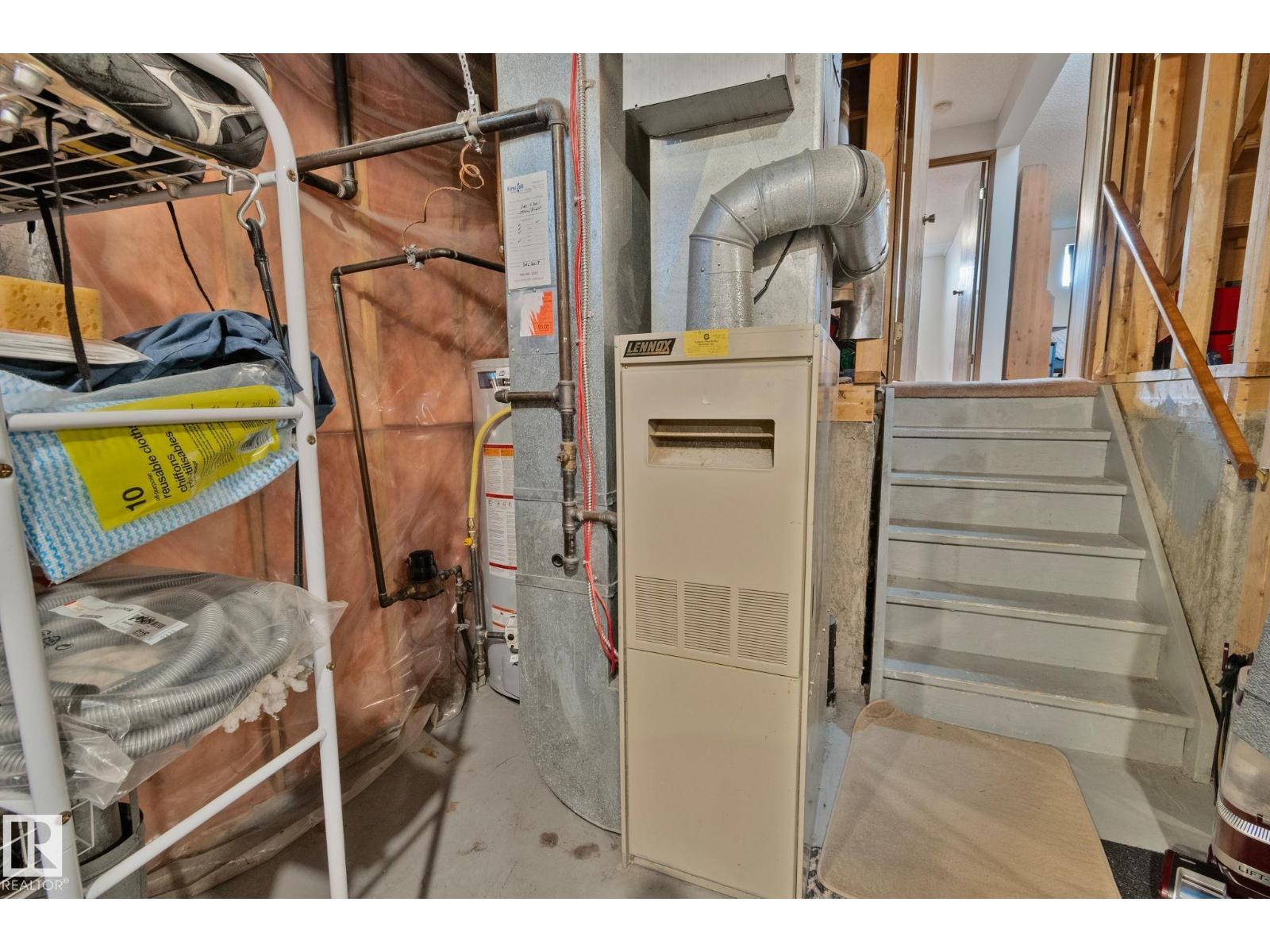 4707 10A AV NW — photo 31