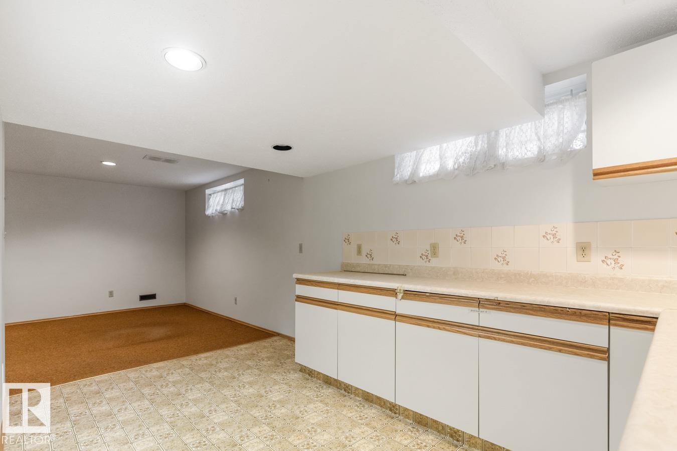 10314 82 ST NW — photo 32