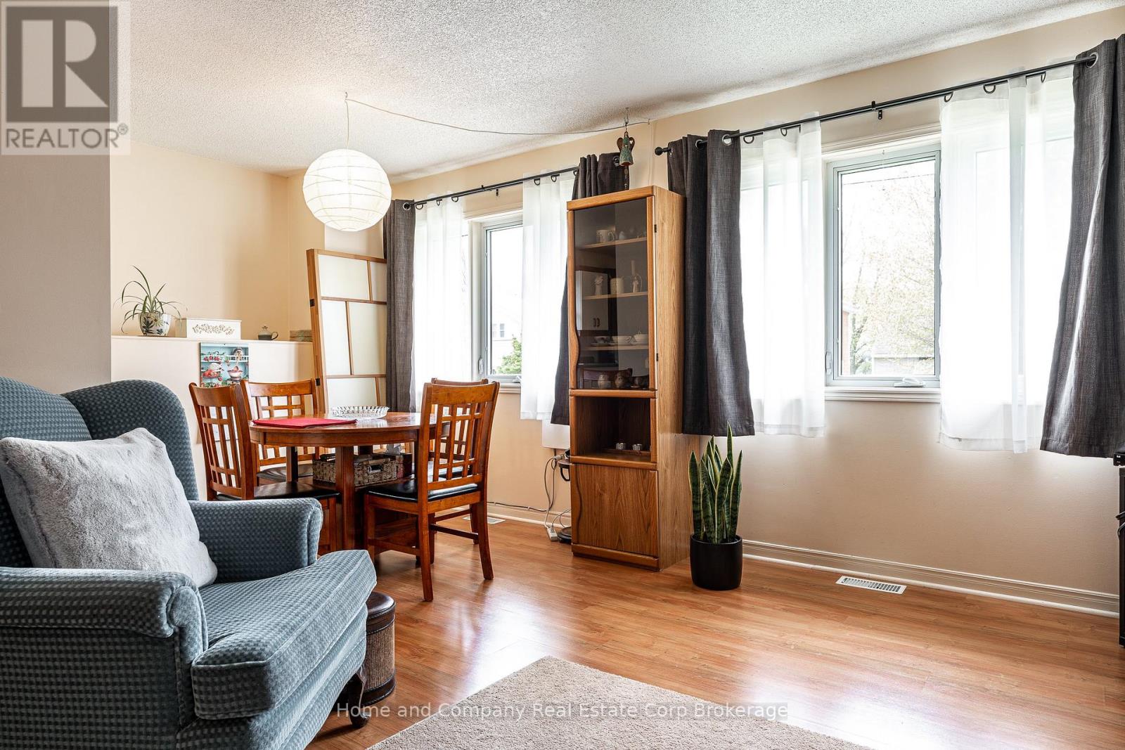 256 HURON STREET - 7