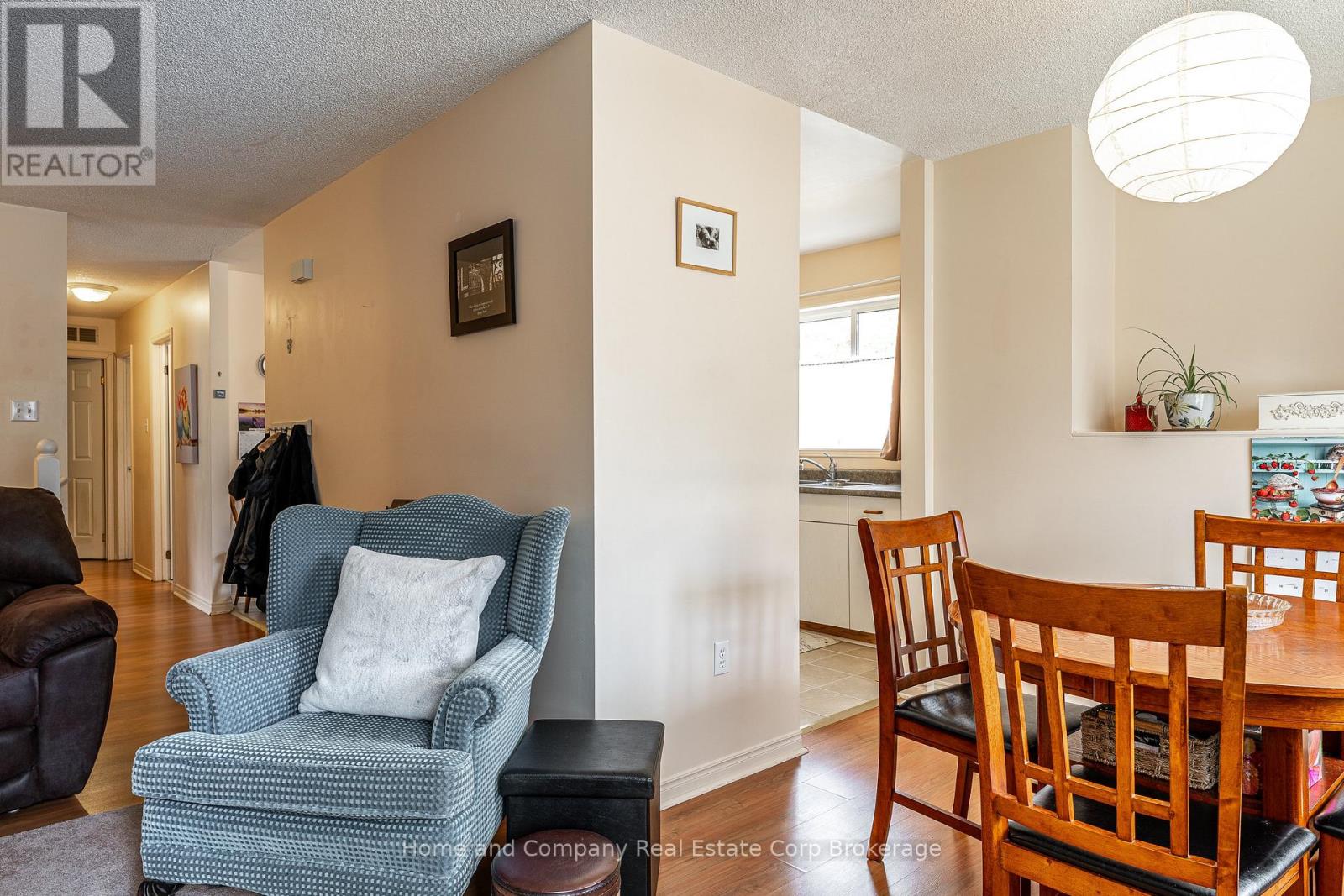 256 HURON STREET - 8