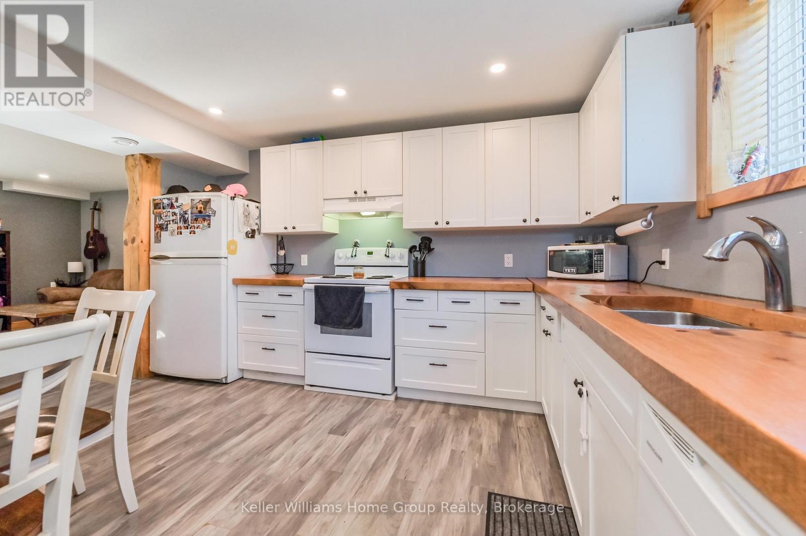 56 ANN STREET S - 33