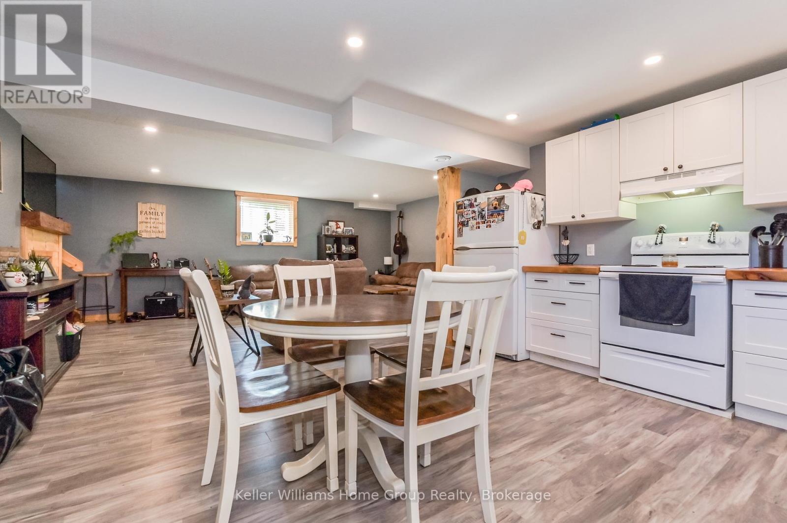 56 ANN STREET S - 35
