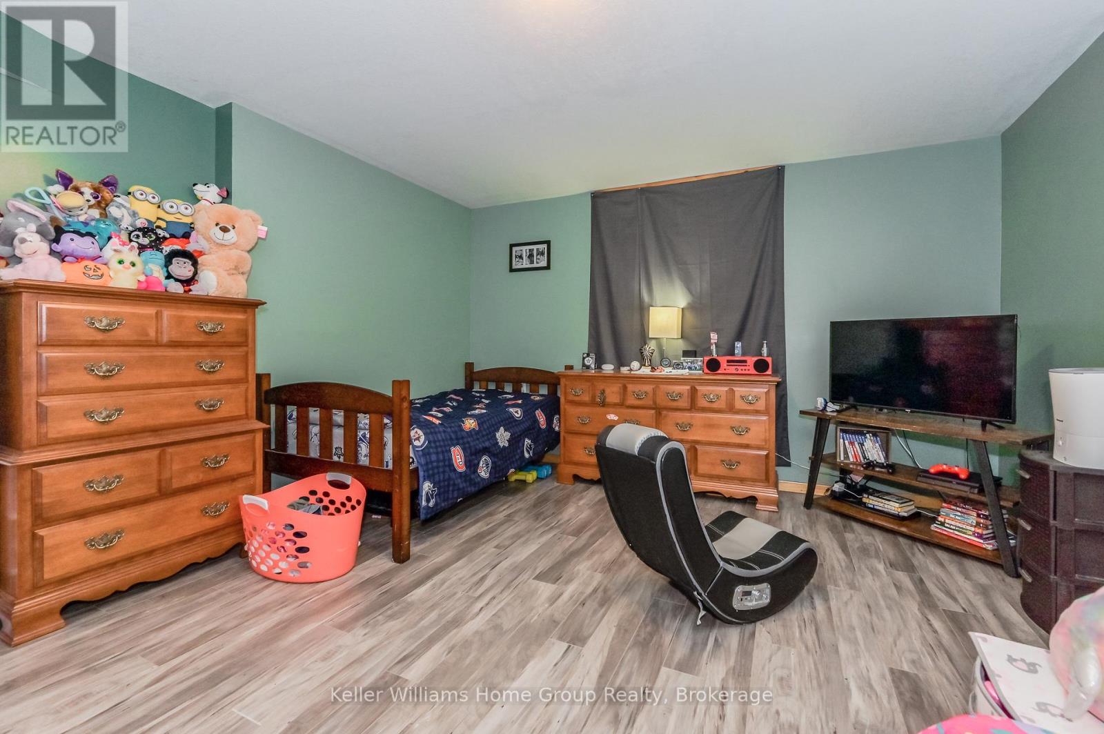 56 ANN STREET S - 40