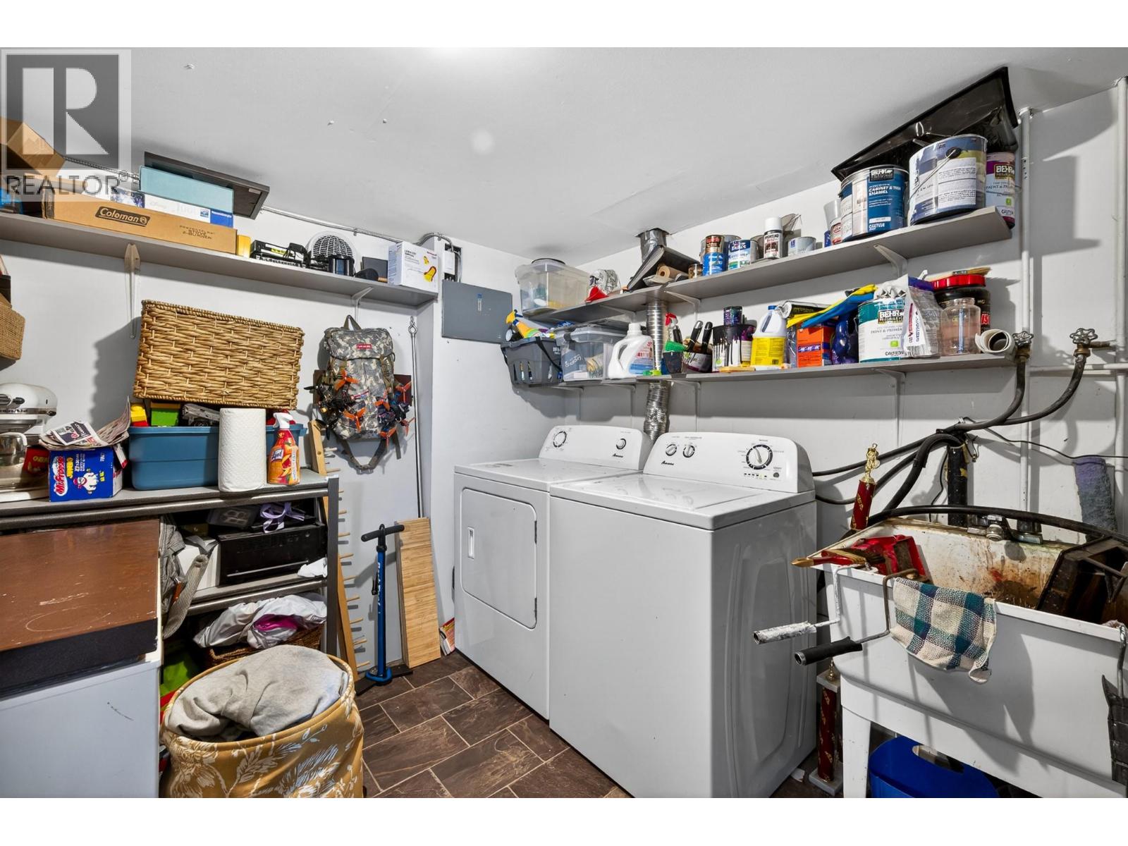 #9 250 Pemberton Terrace - 17