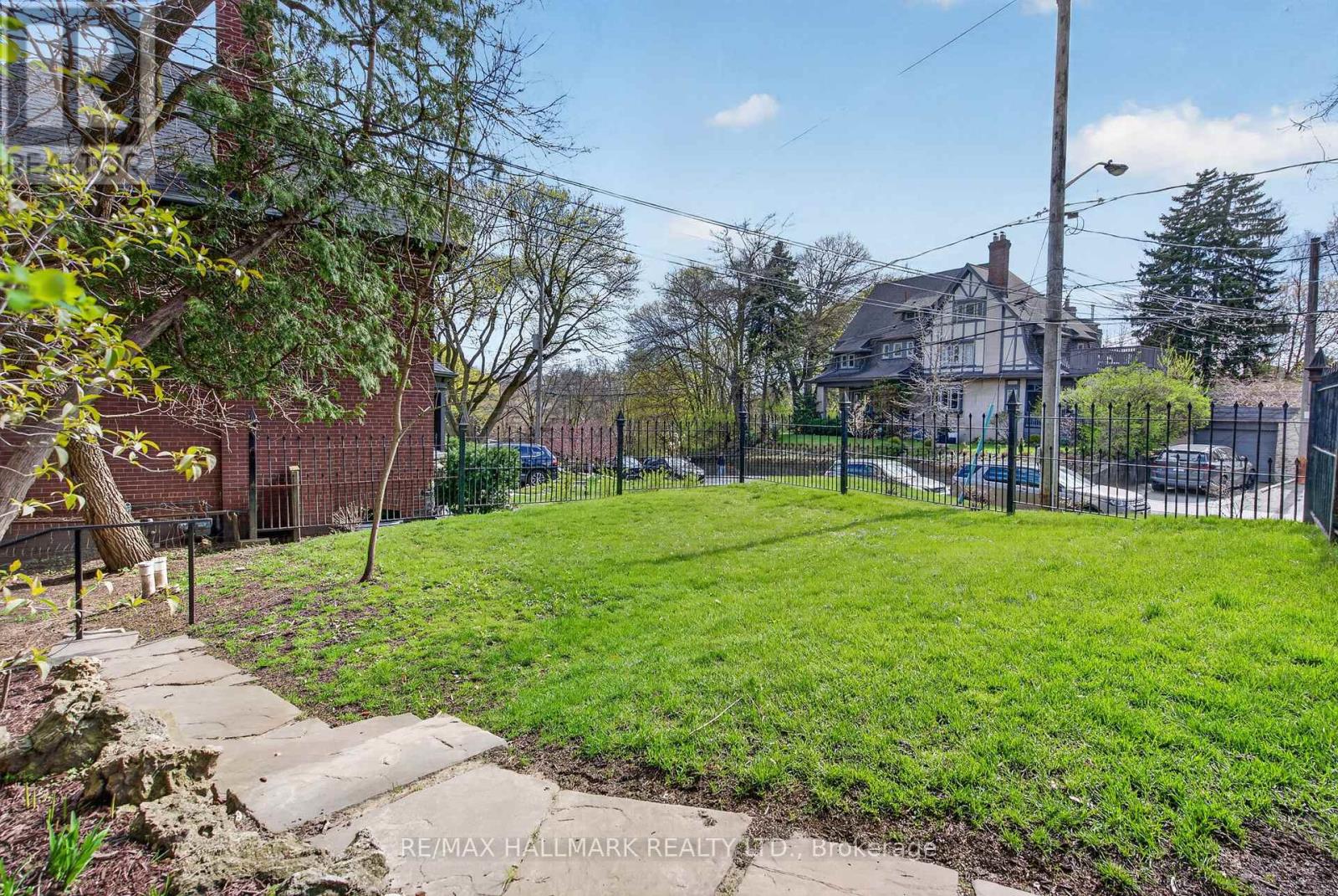 51 INDIAN GROVE - 26