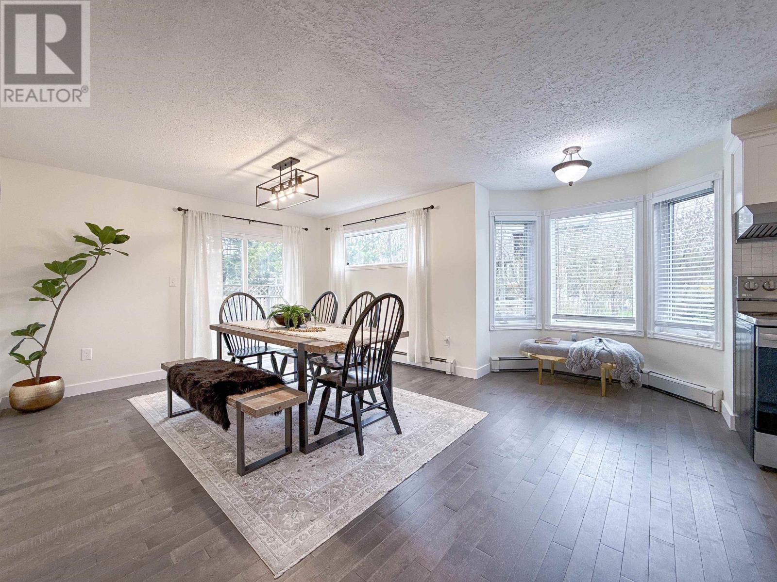 16 Lansdowne Avenue - 19