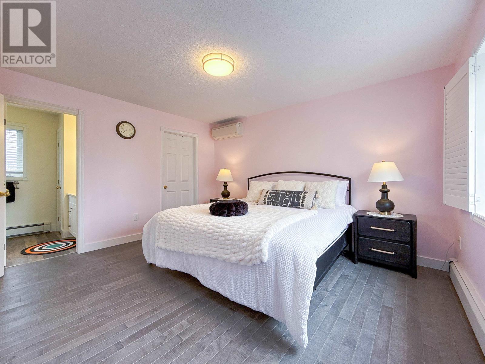 16 Lansdowne Avenue - 26