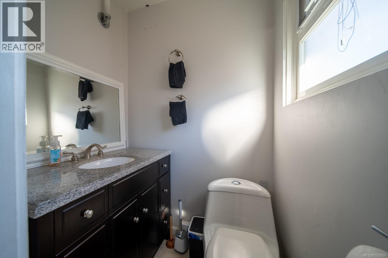 565 Nova St - 13