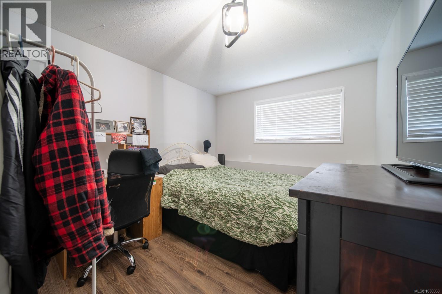 565 Nova St - 26