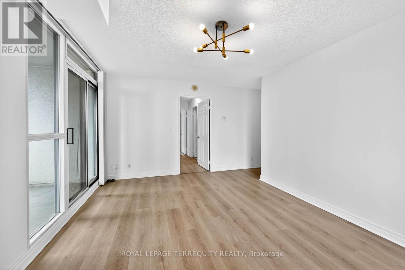 #2610 23 HOLLYWOOD AVENUE - 17