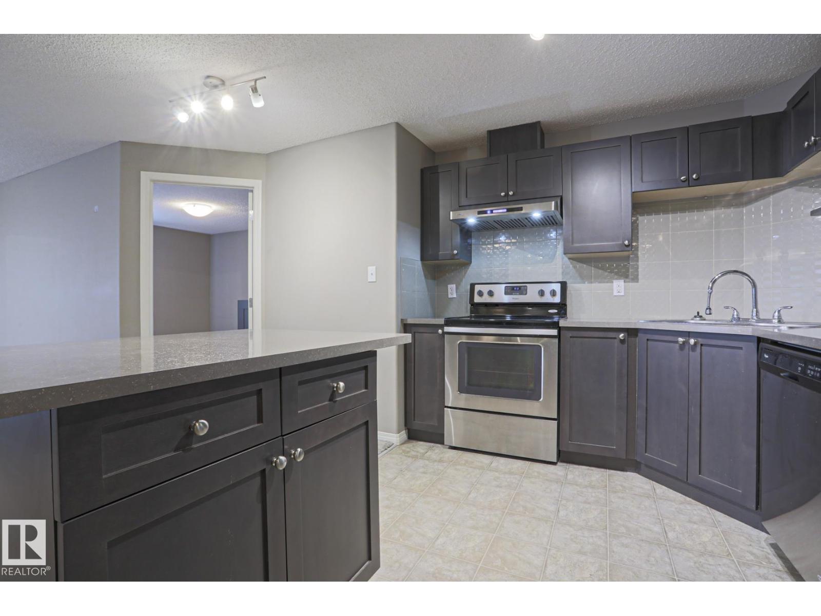 #201 1520 HAMMOND GATE GA NW, Edmonton