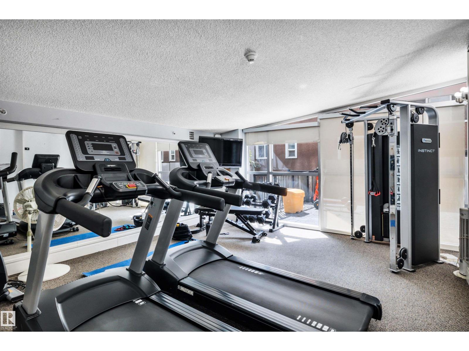 #902 9819 104 ST NW - 25