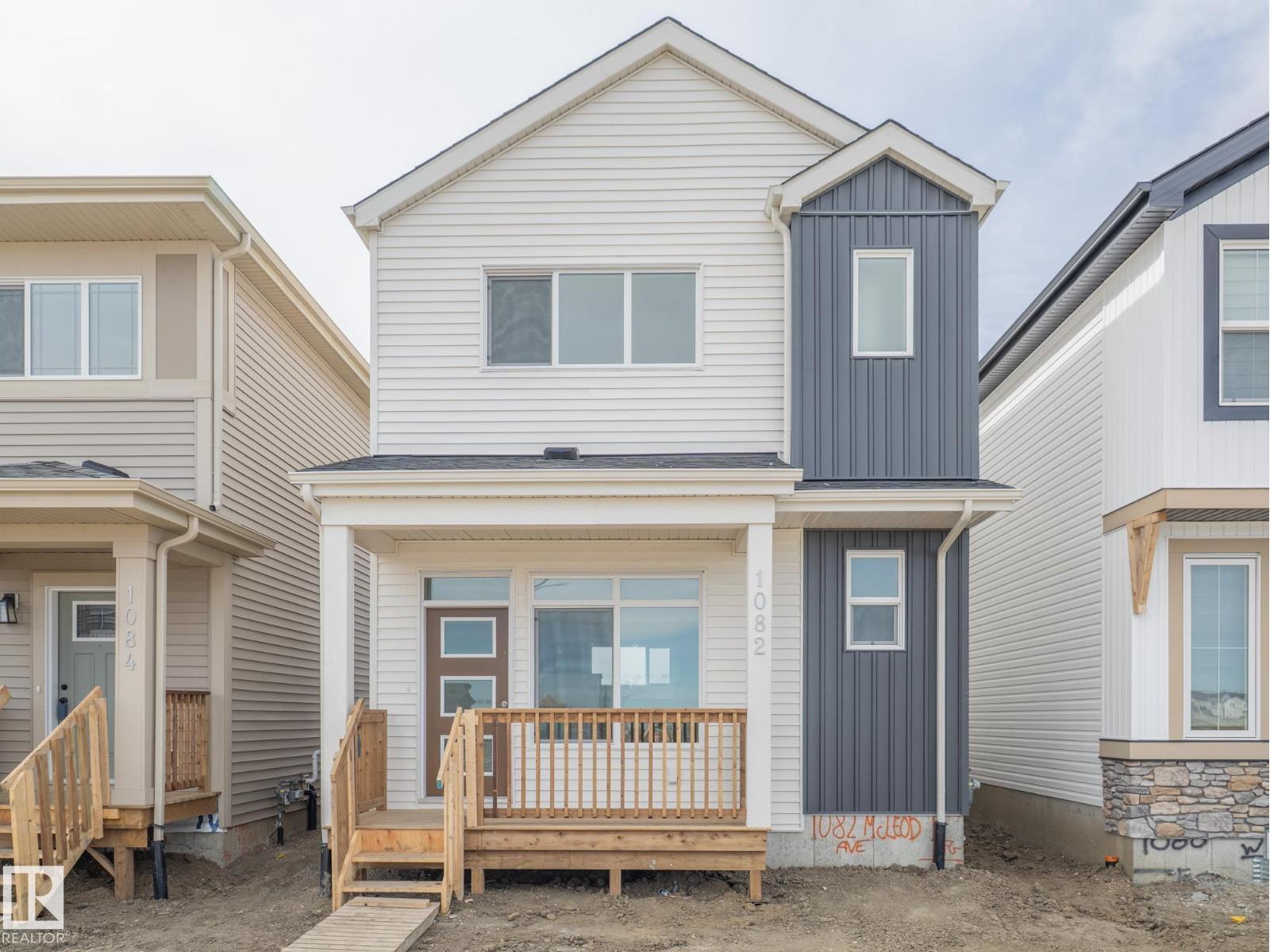 1082 McLeod AV - 36