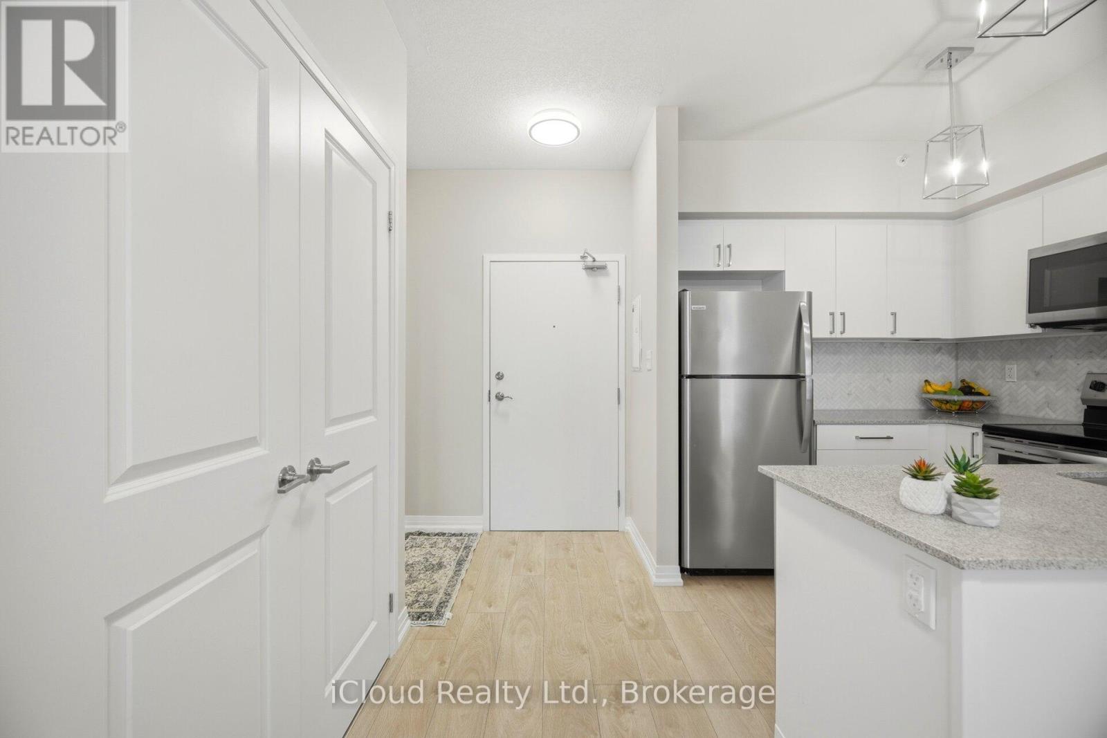 #208 295 CUNDLES ROAD E - 12
