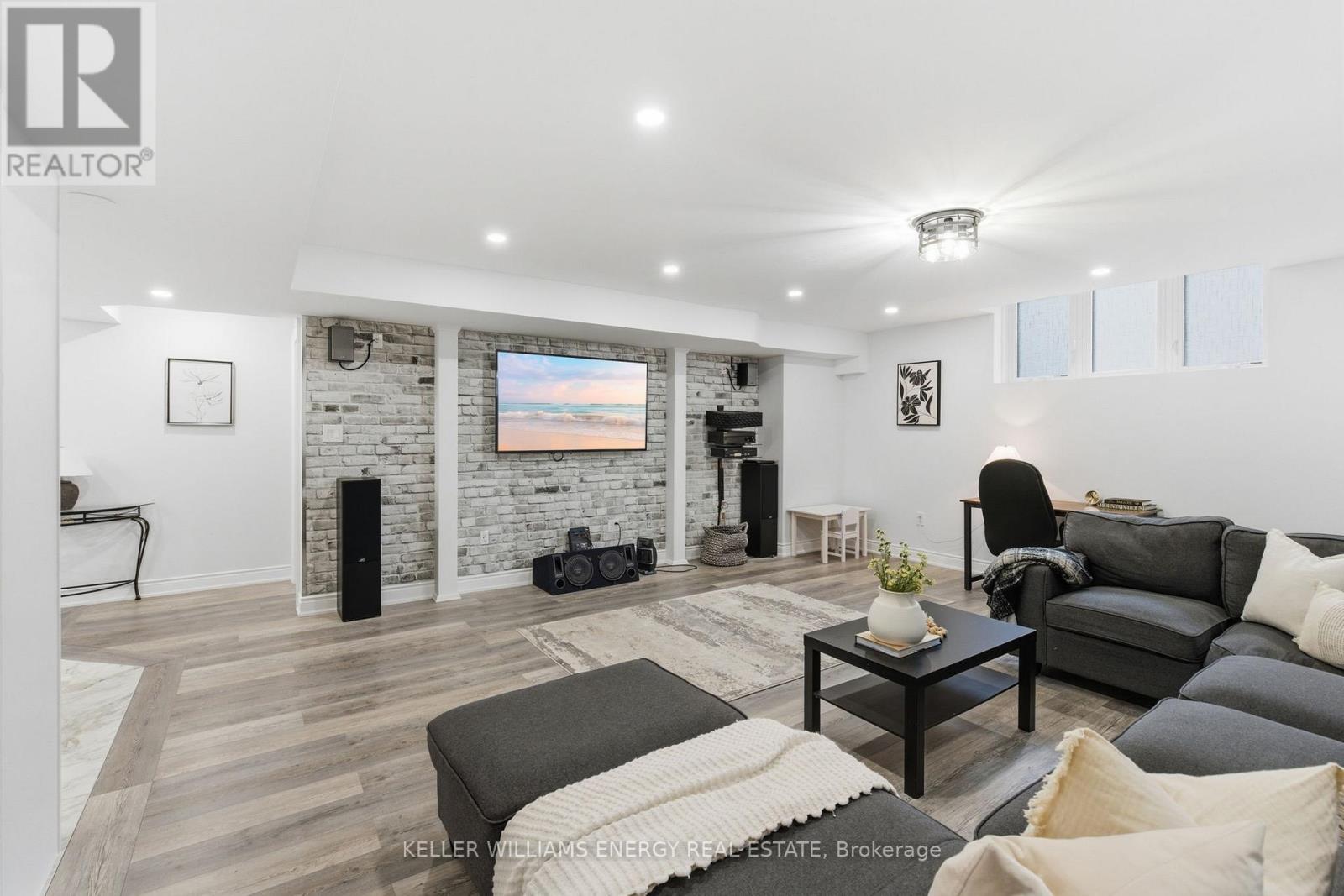 199A SOUTH CHANNEL DRIVE - 36