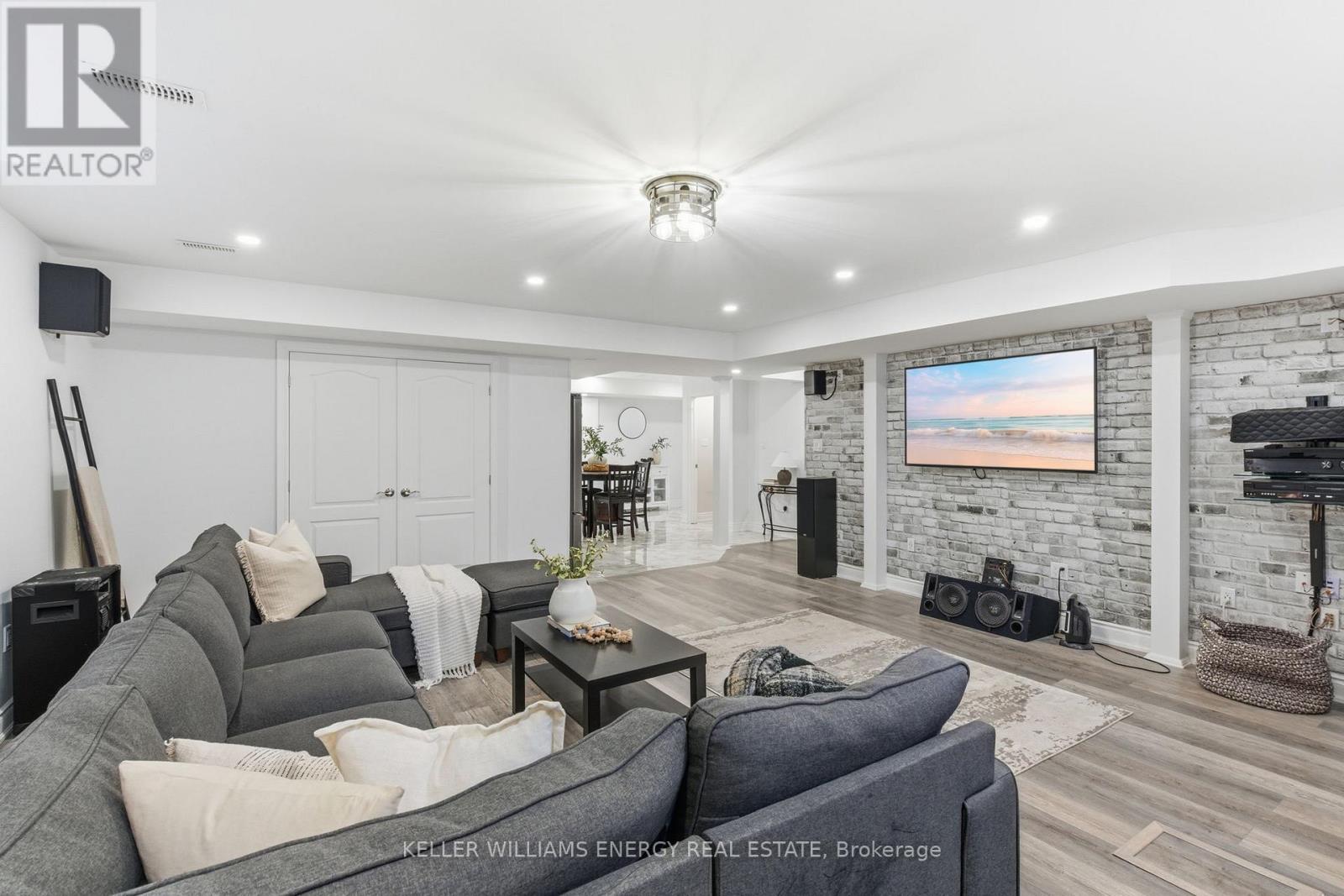 199A SOUTH CHANNEL DRIVE - 35
