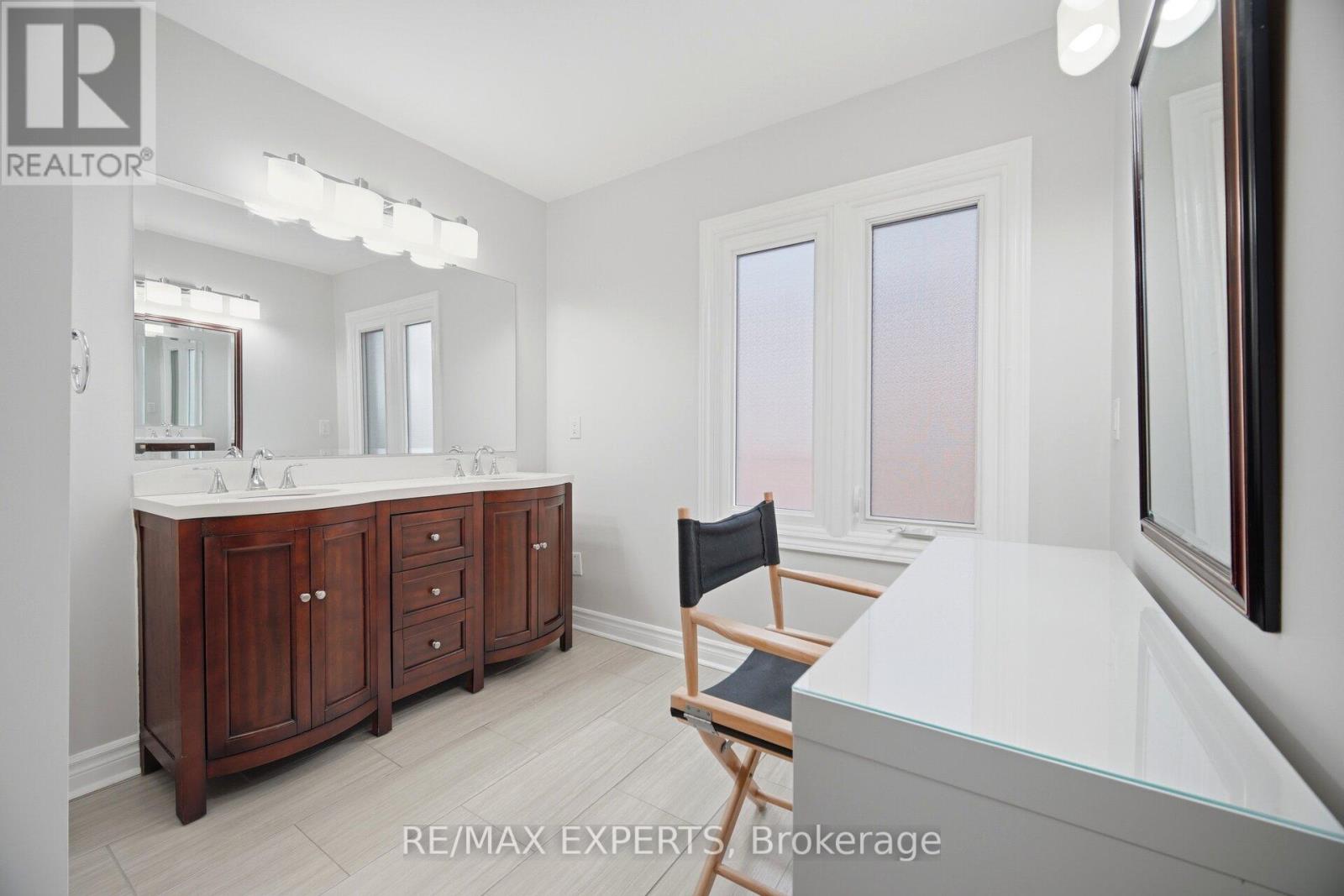 904 DAMASCUS COURT - 30