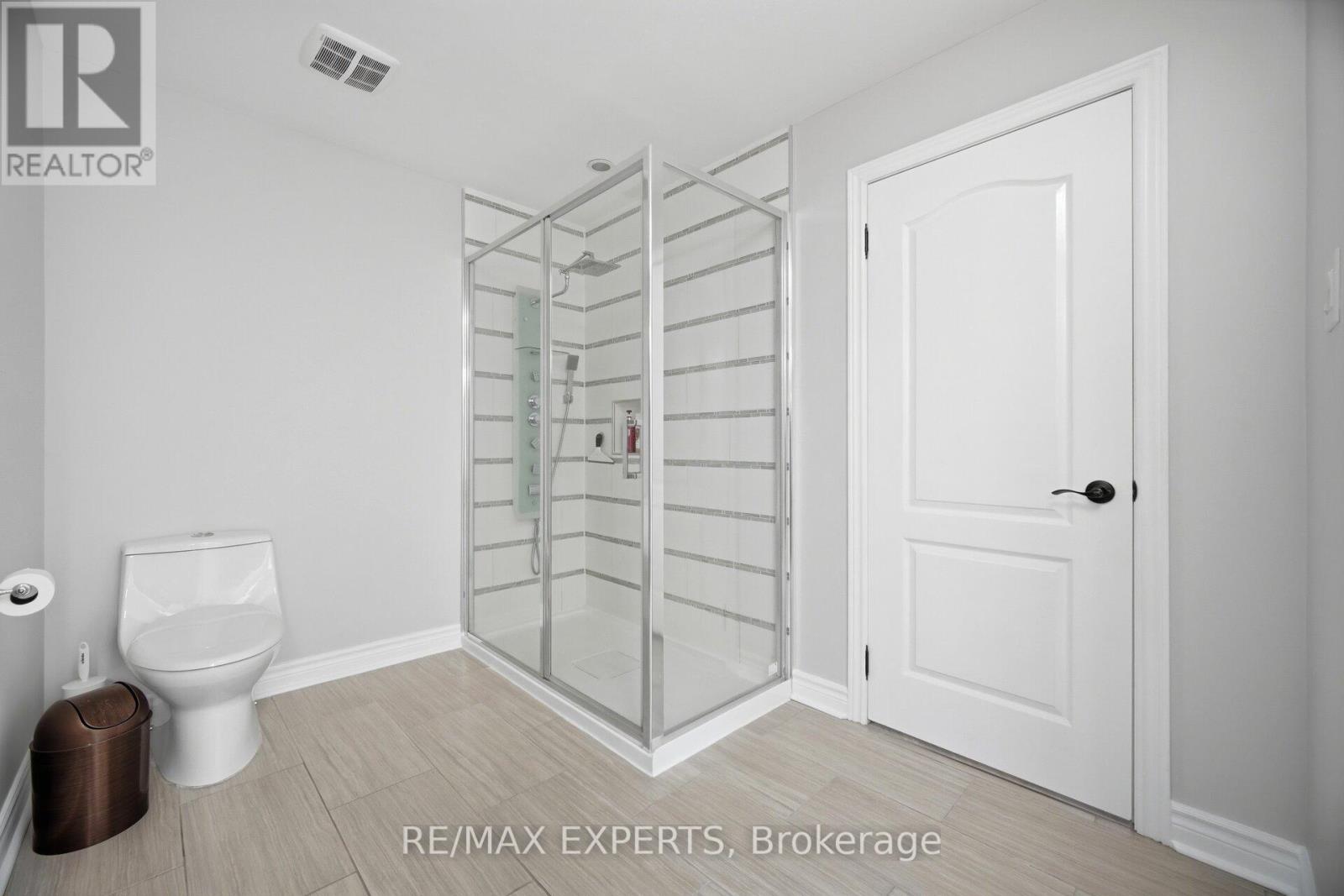 904 DAMASCUS COURT - 31