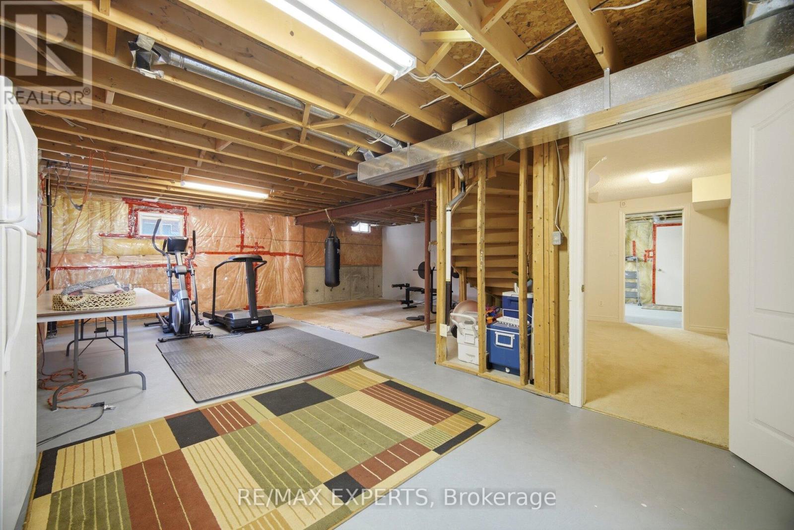 904 DAMASCUS COURT - 34
