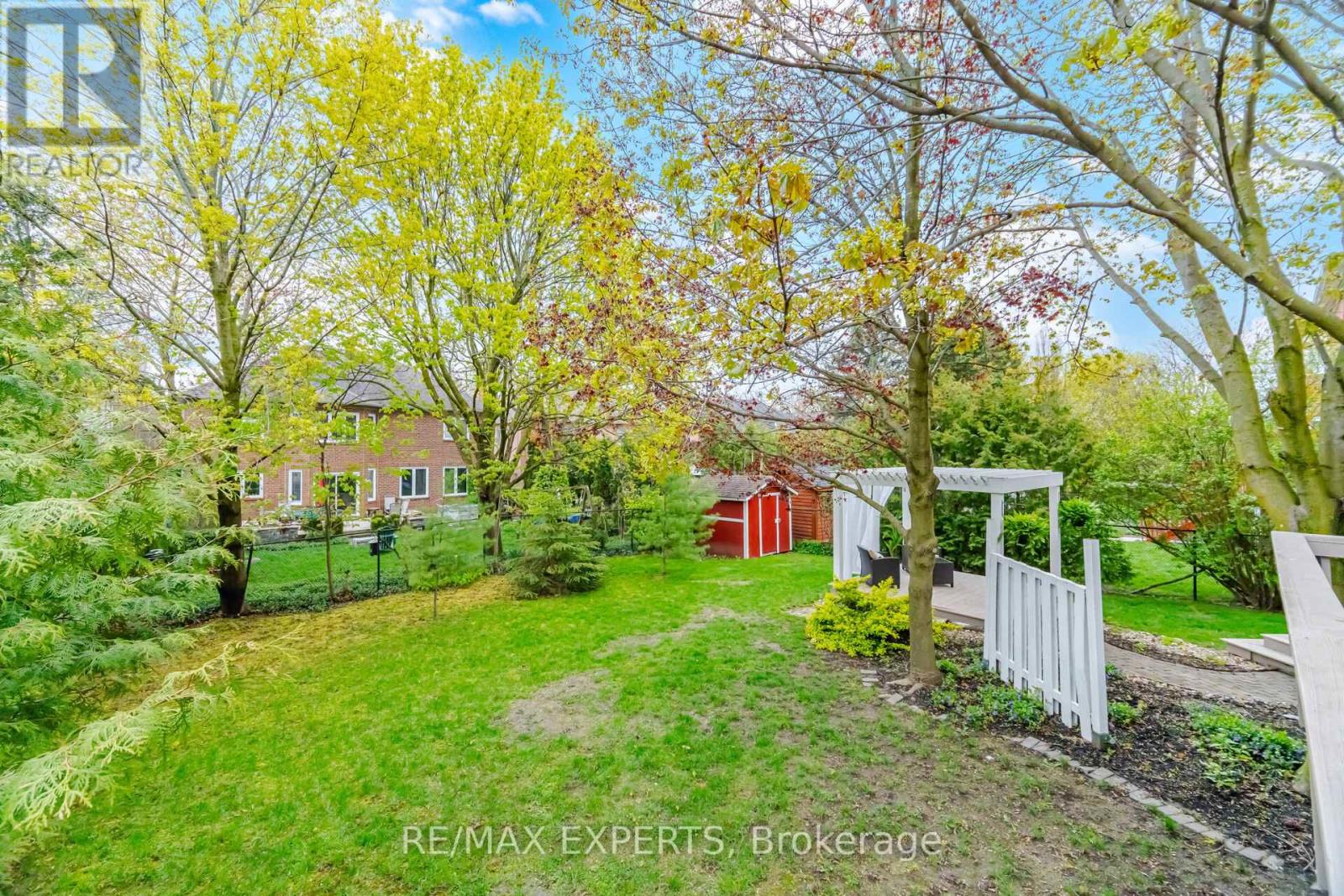 904 DAMASCUS COURT - 42