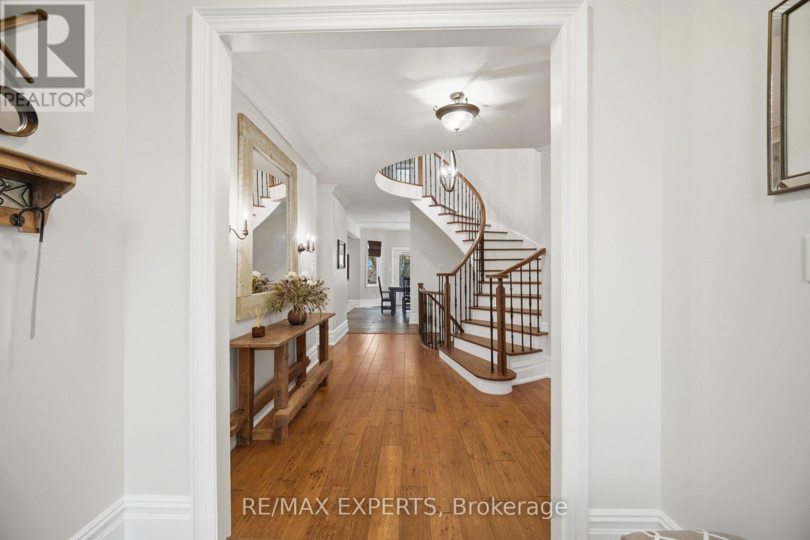 904 DAMASCUS COURT - 8
