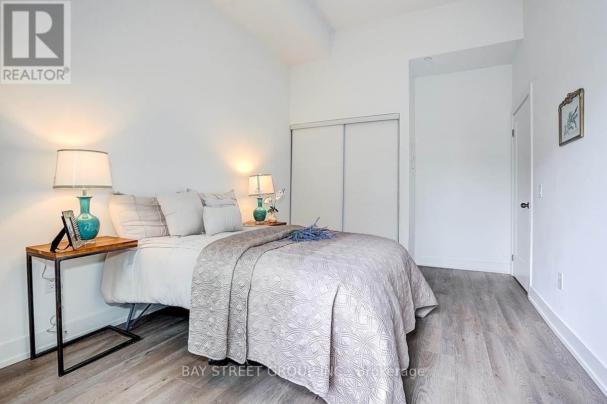 #201 9 CLEGG ROAD - 21