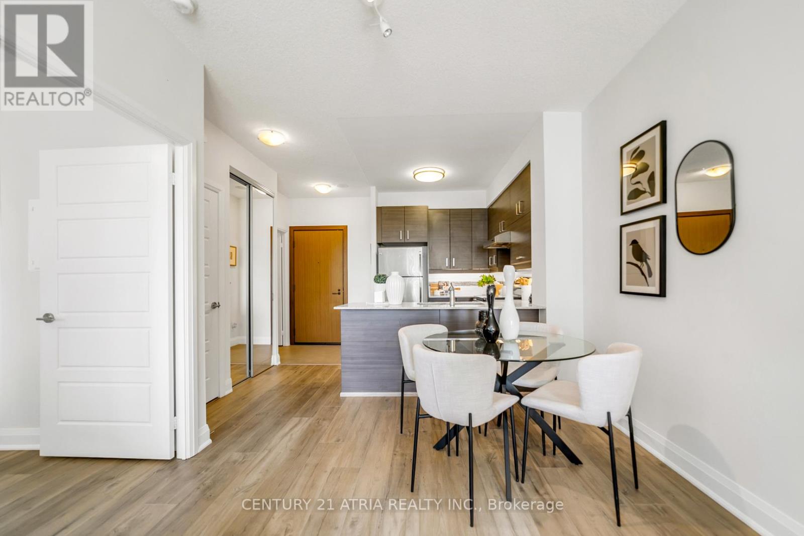 ##307 8228 BIRCHMOUNT ROAD - 22