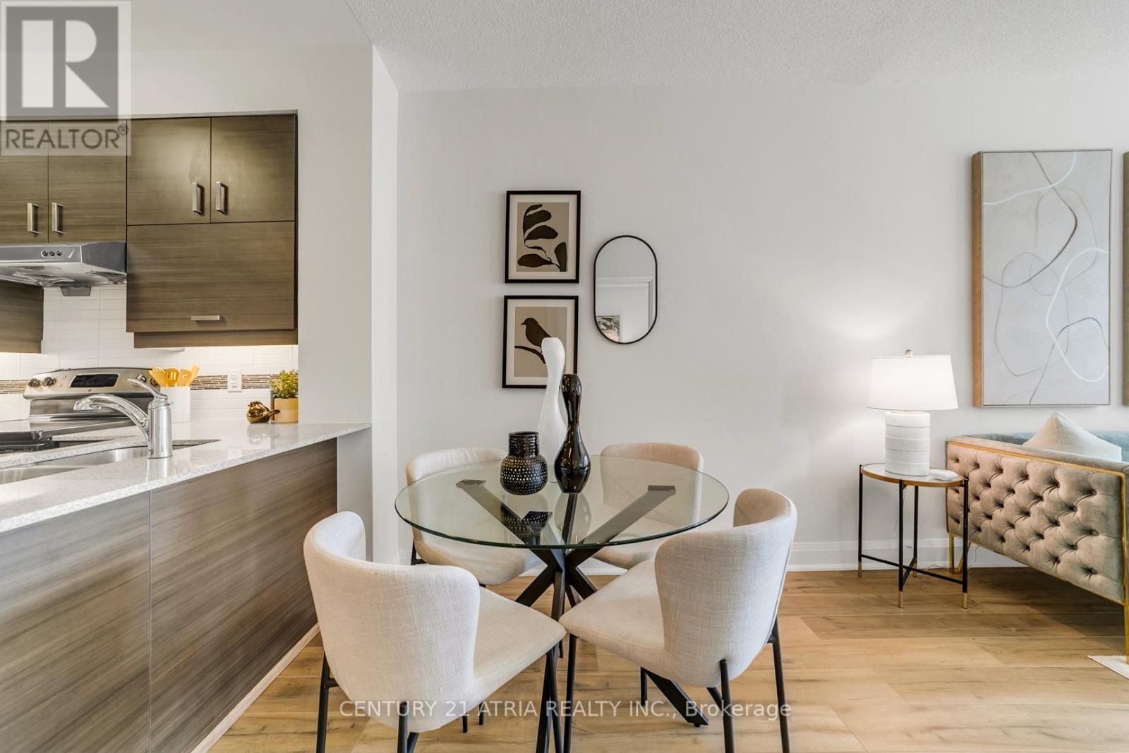 ##307 8228 BIRCHMOUNT ROAD - 24