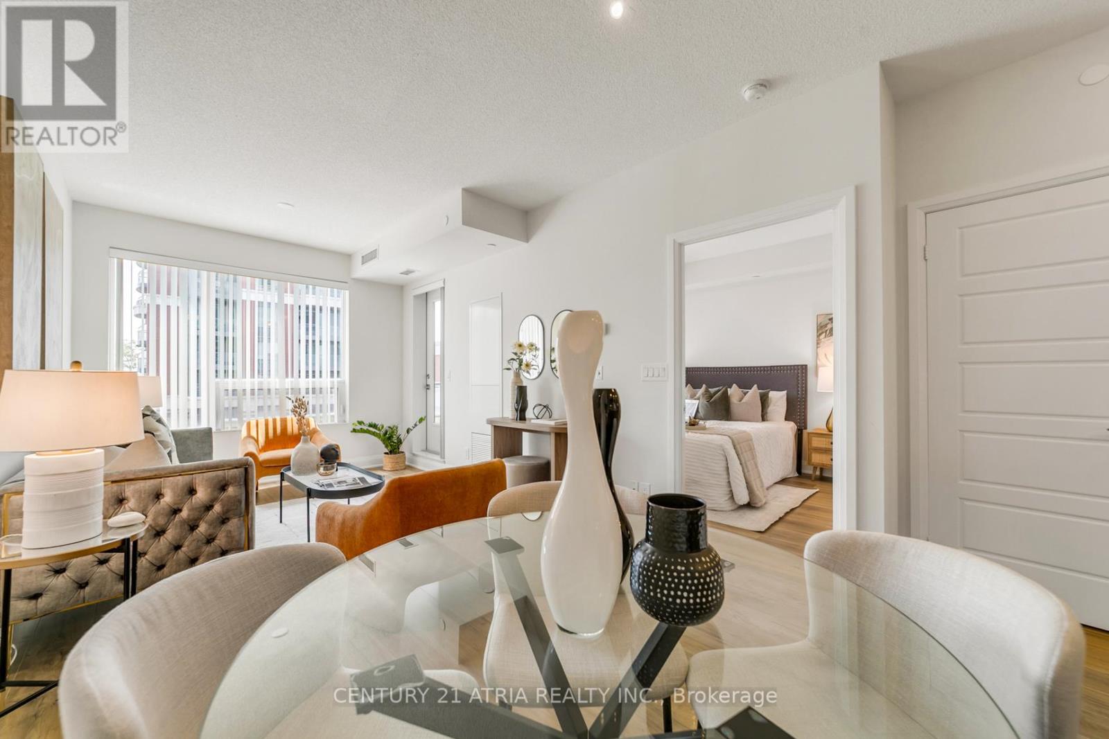 ##307 8228 BIRCHMOUNT ROAD - 25