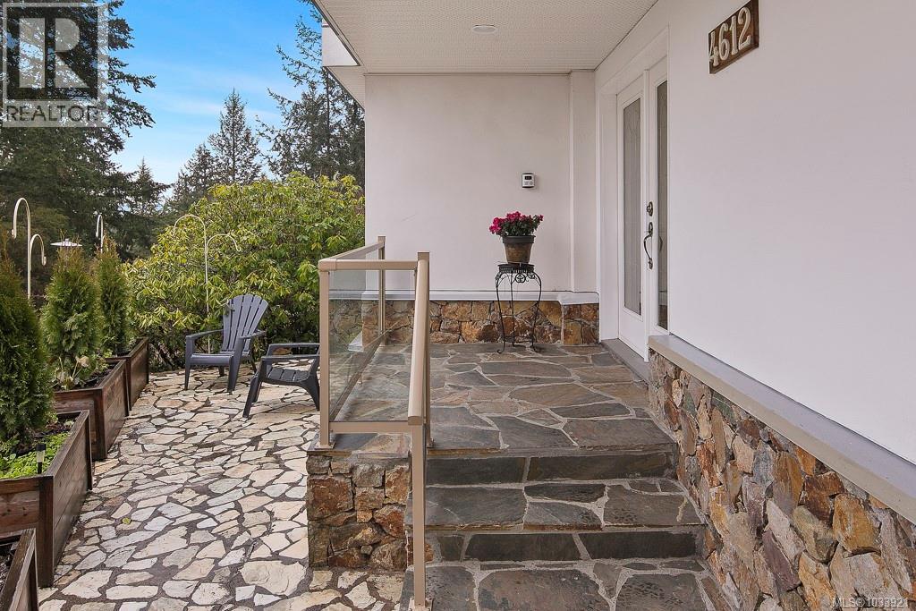 4612 Cliffwood Pl - 31