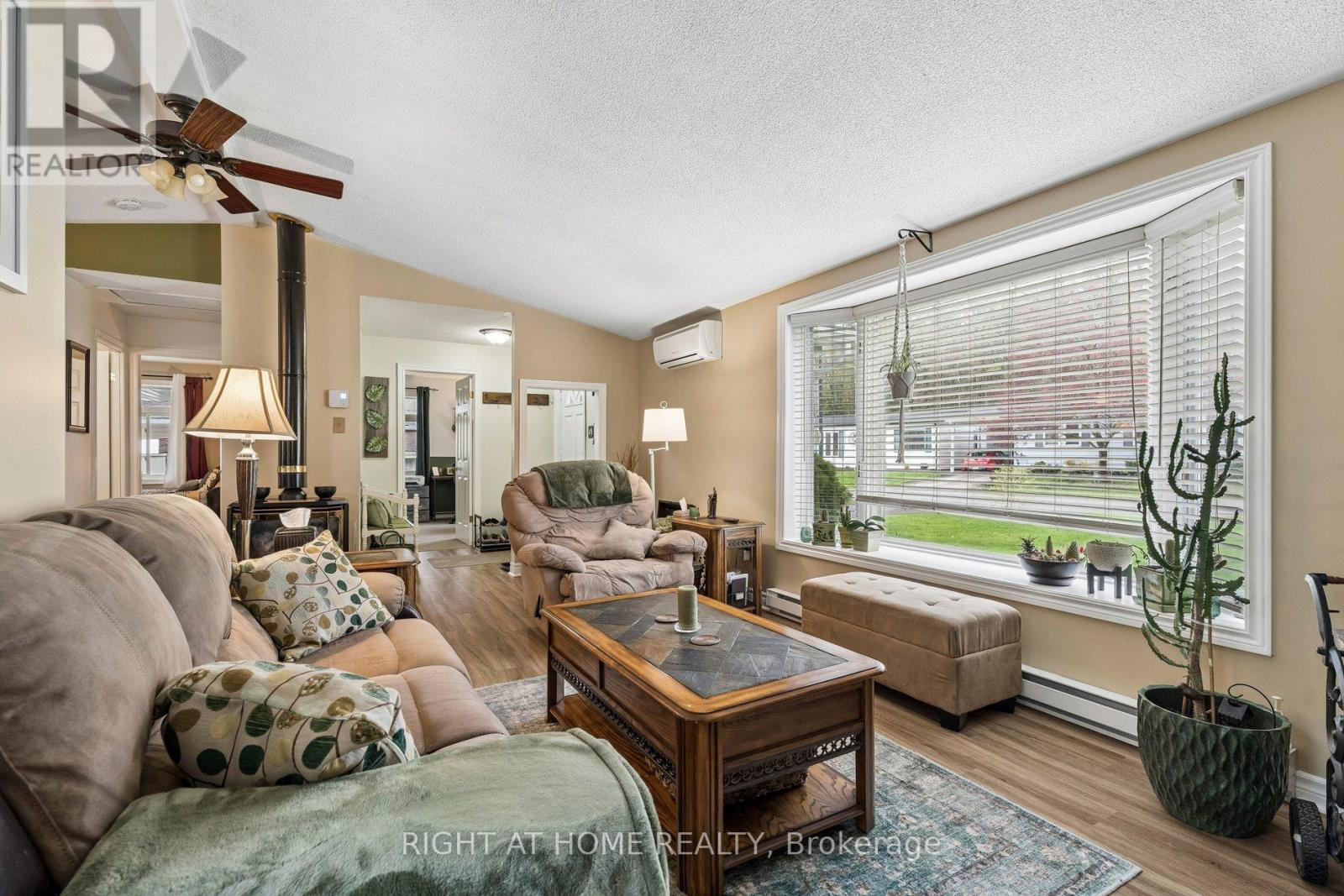 1 ALLEN DRIVE S - 12