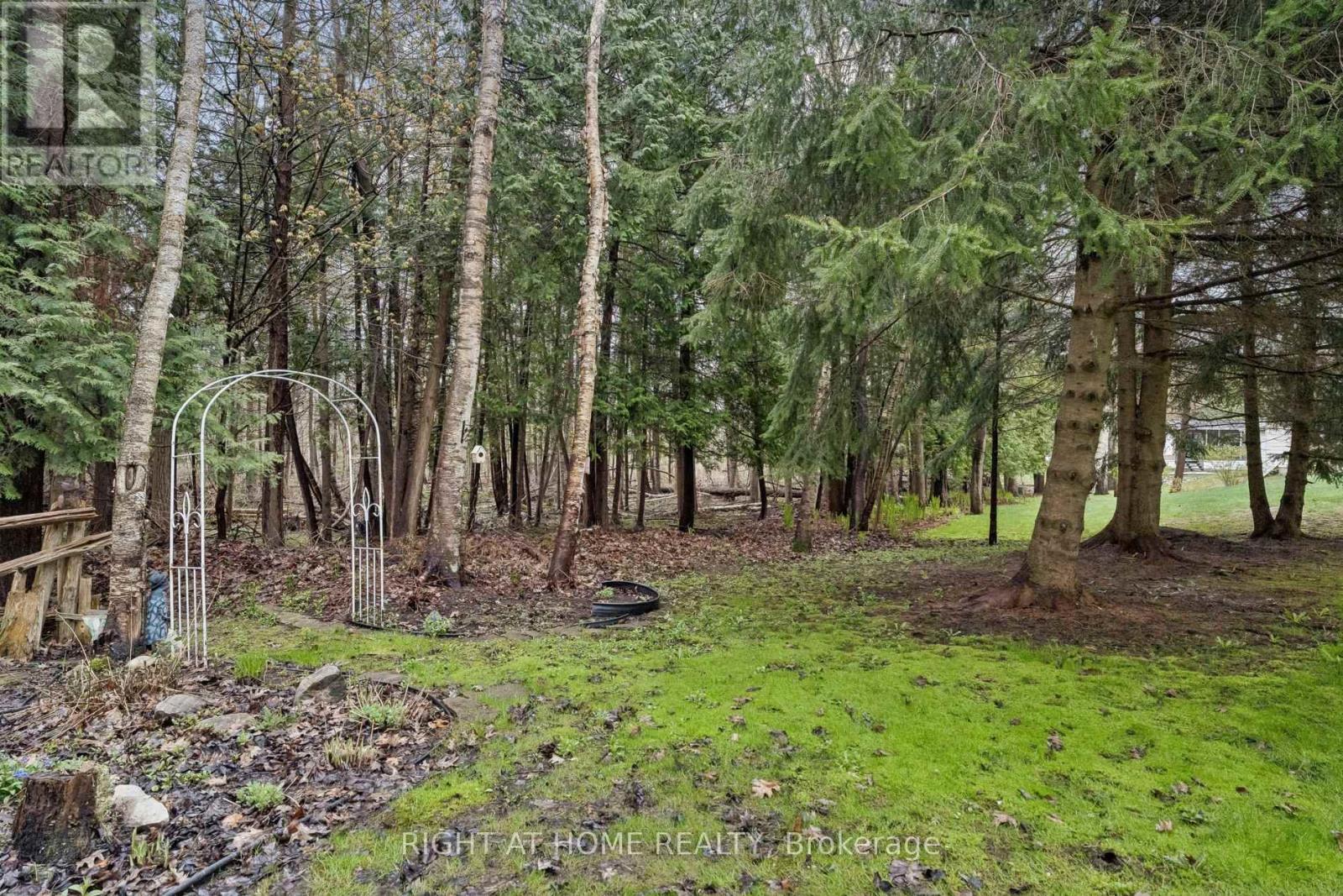 1 ALLEN DRIVE S - 42