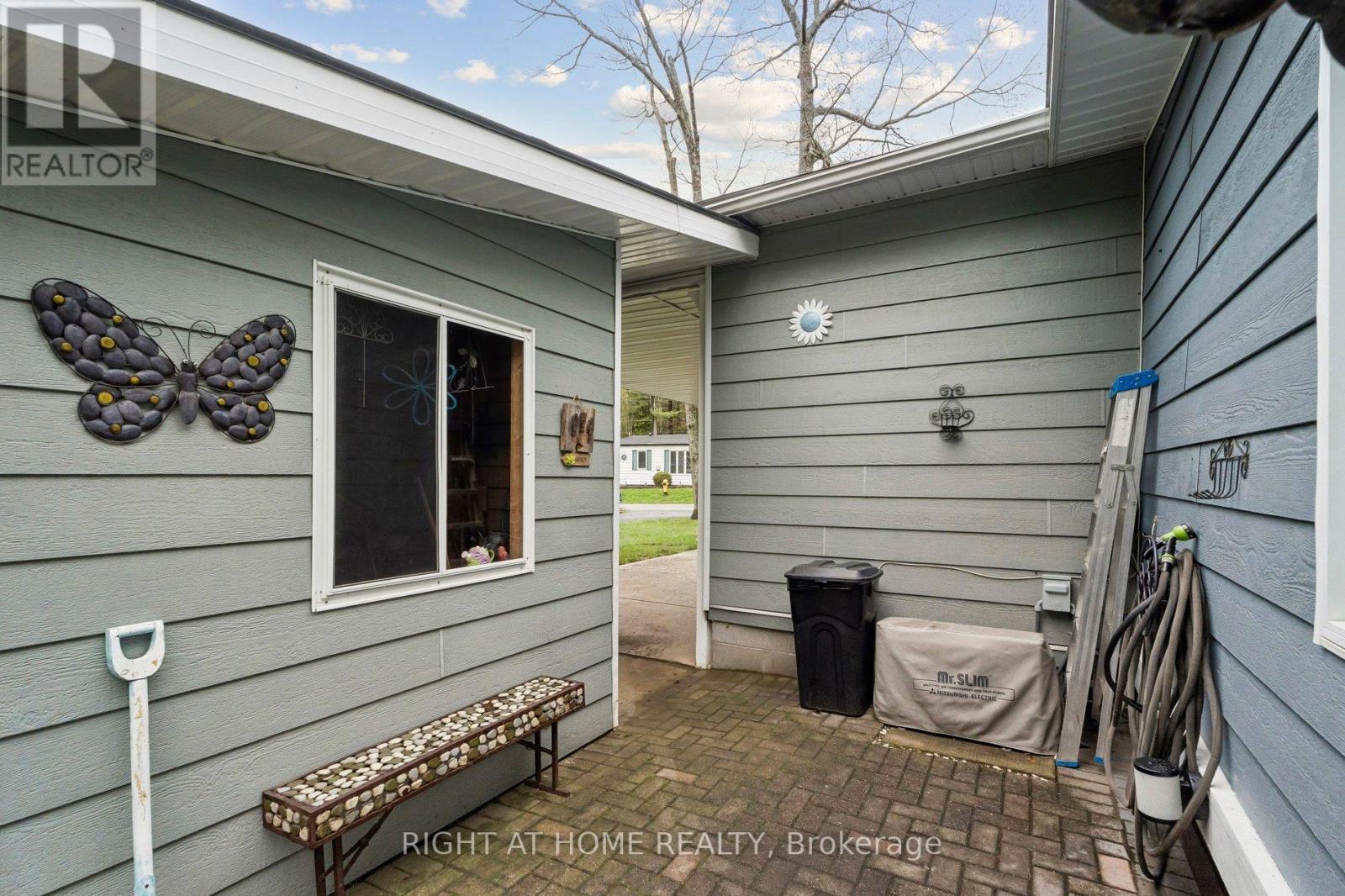 1 ALLEN DRIVE S - 46