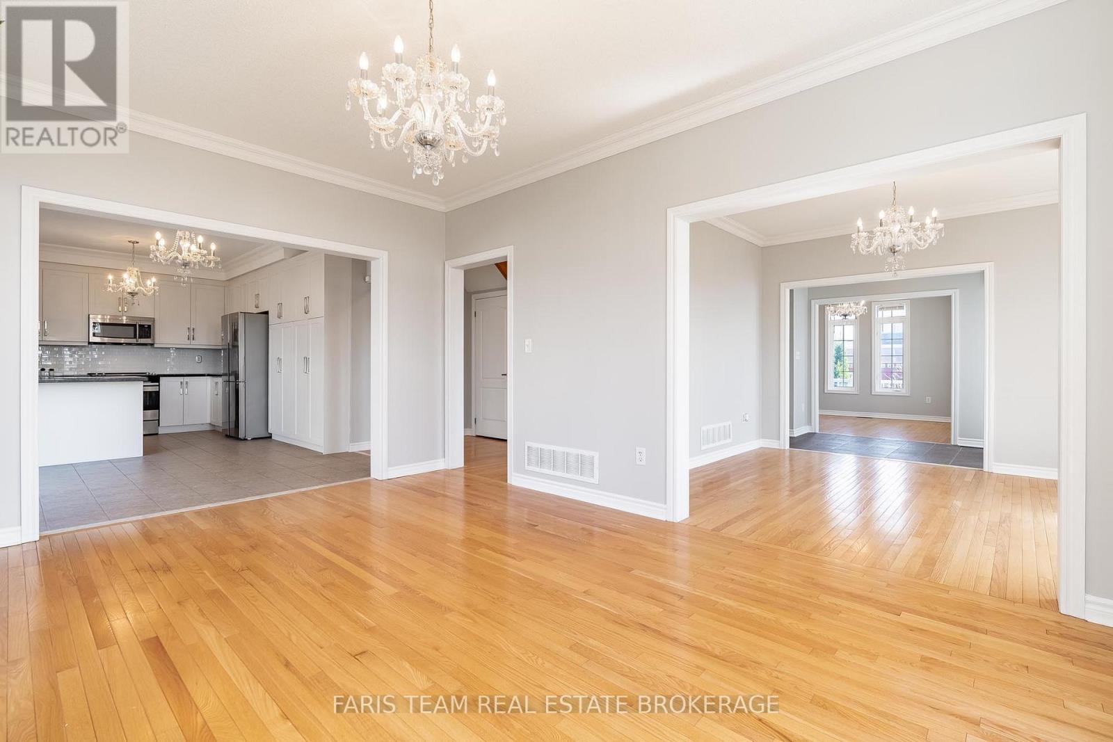 135 PRINCE WILLIAM WAY - 19
