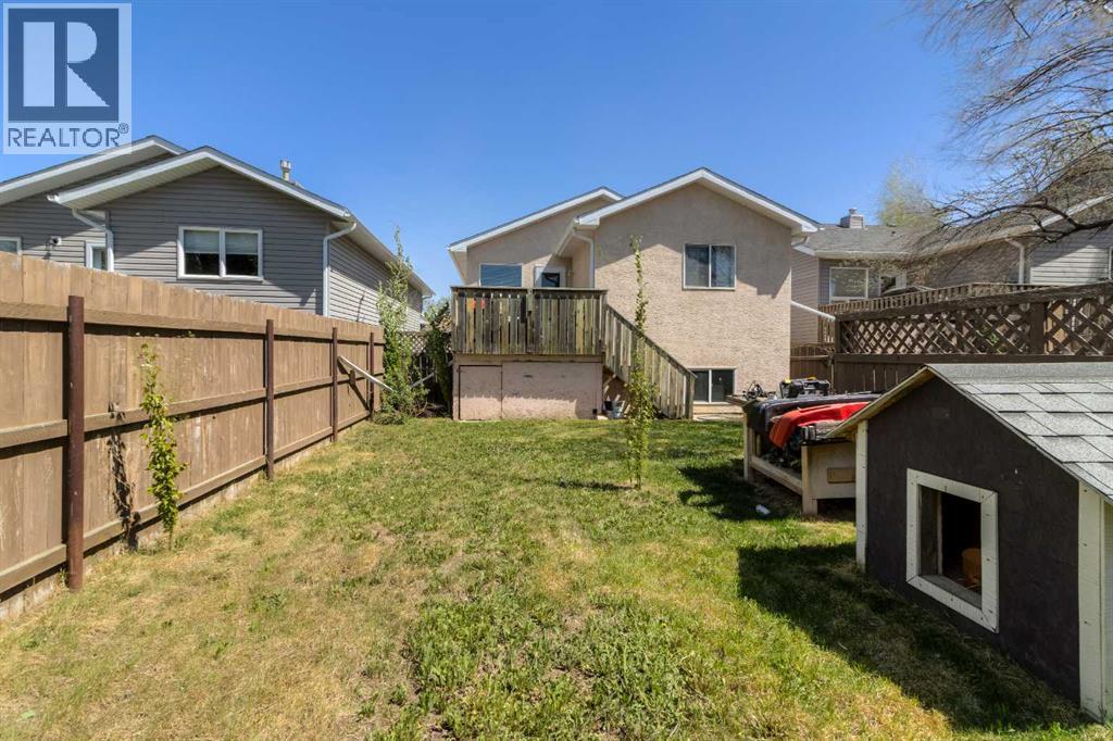 287 peigan Court W — photo 24