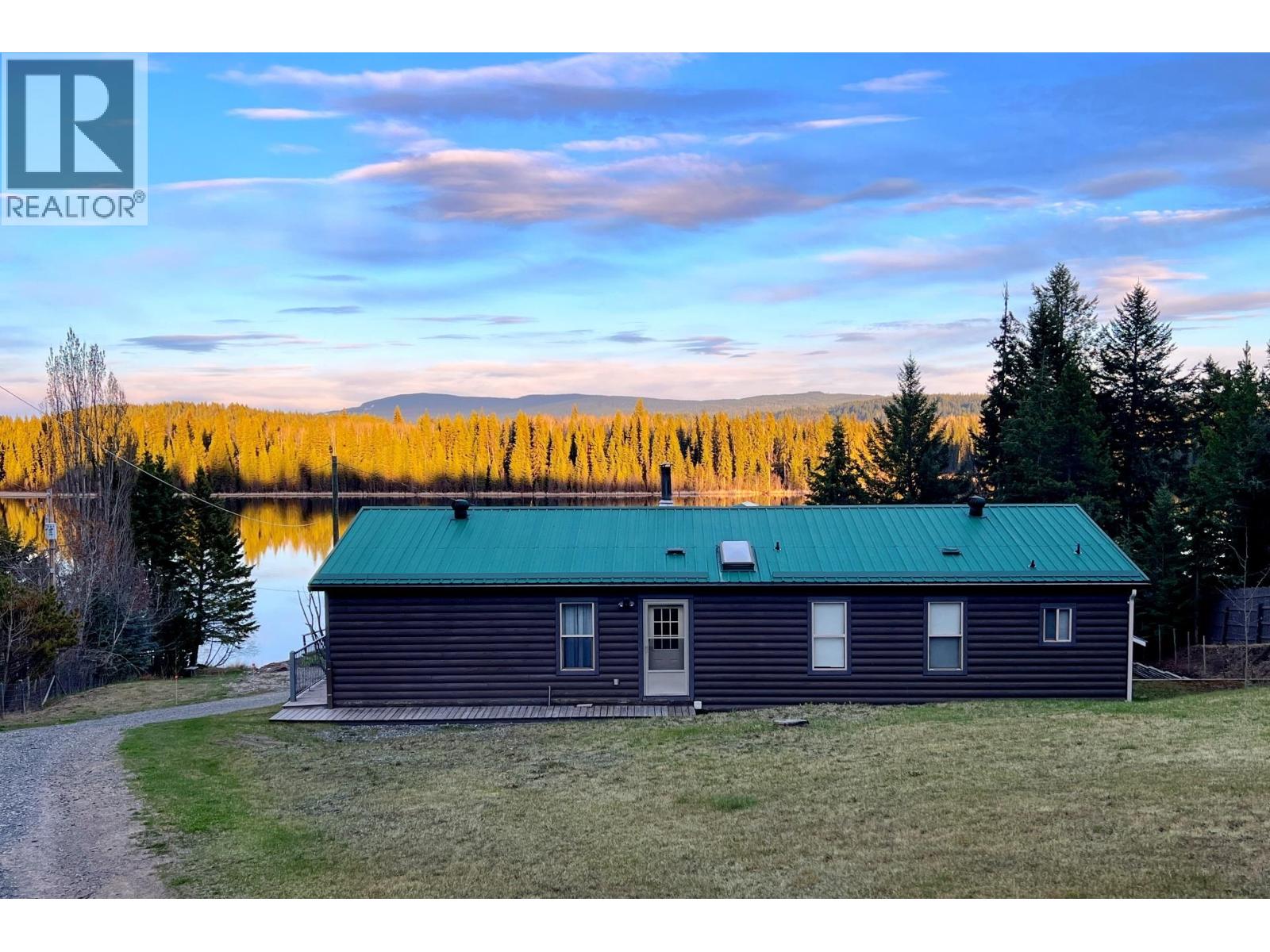2391 STARLIKE LAKE ROAD - 34