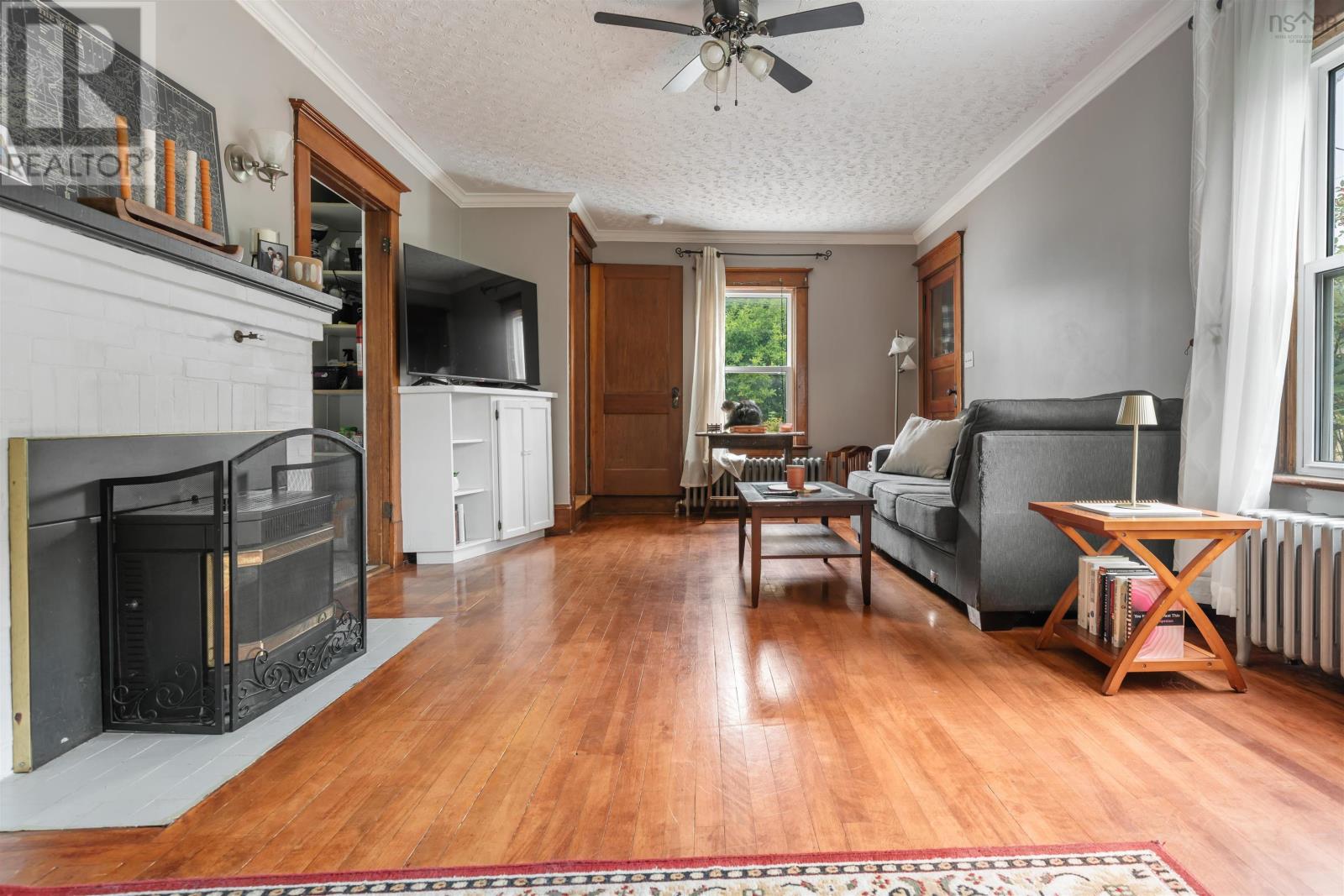 Property 48 of 49 of 28 Mitchell Street