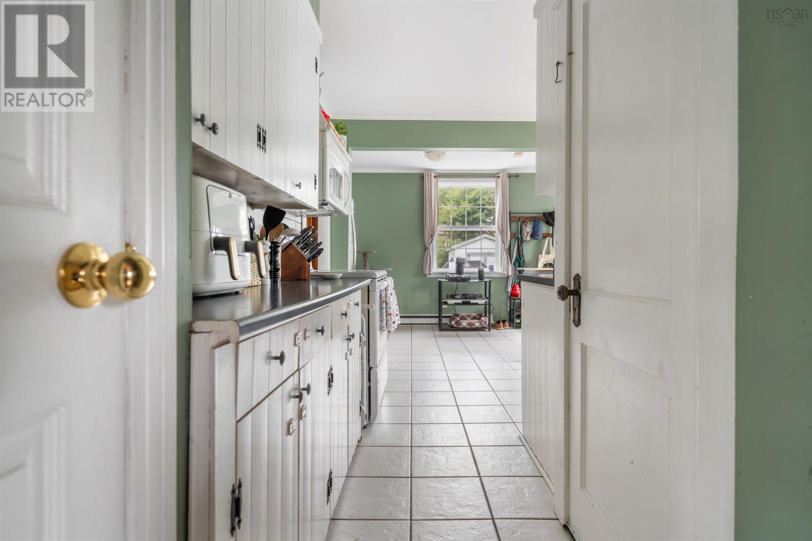 Property 21 of 49 of 28 Mitchell Street