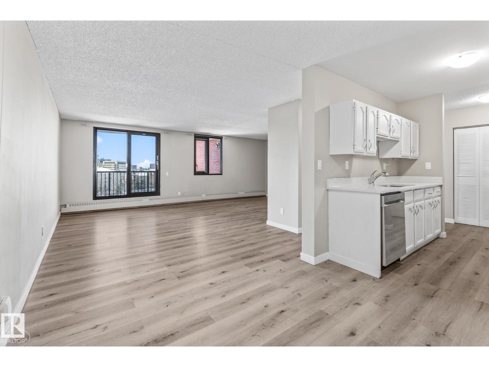 #502 10125 109 ST NW - 11