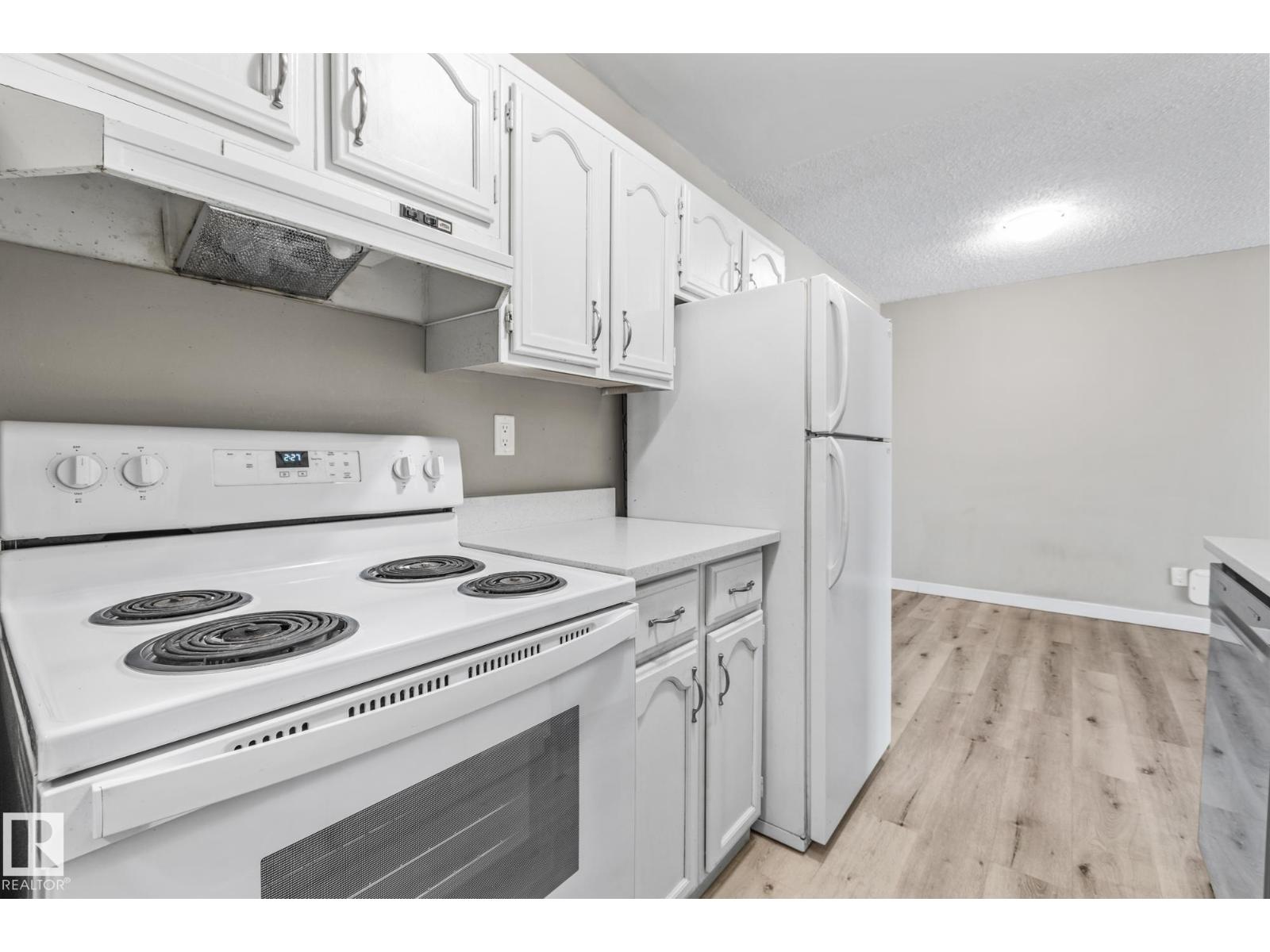 #502 10125 109 ST NW - 5