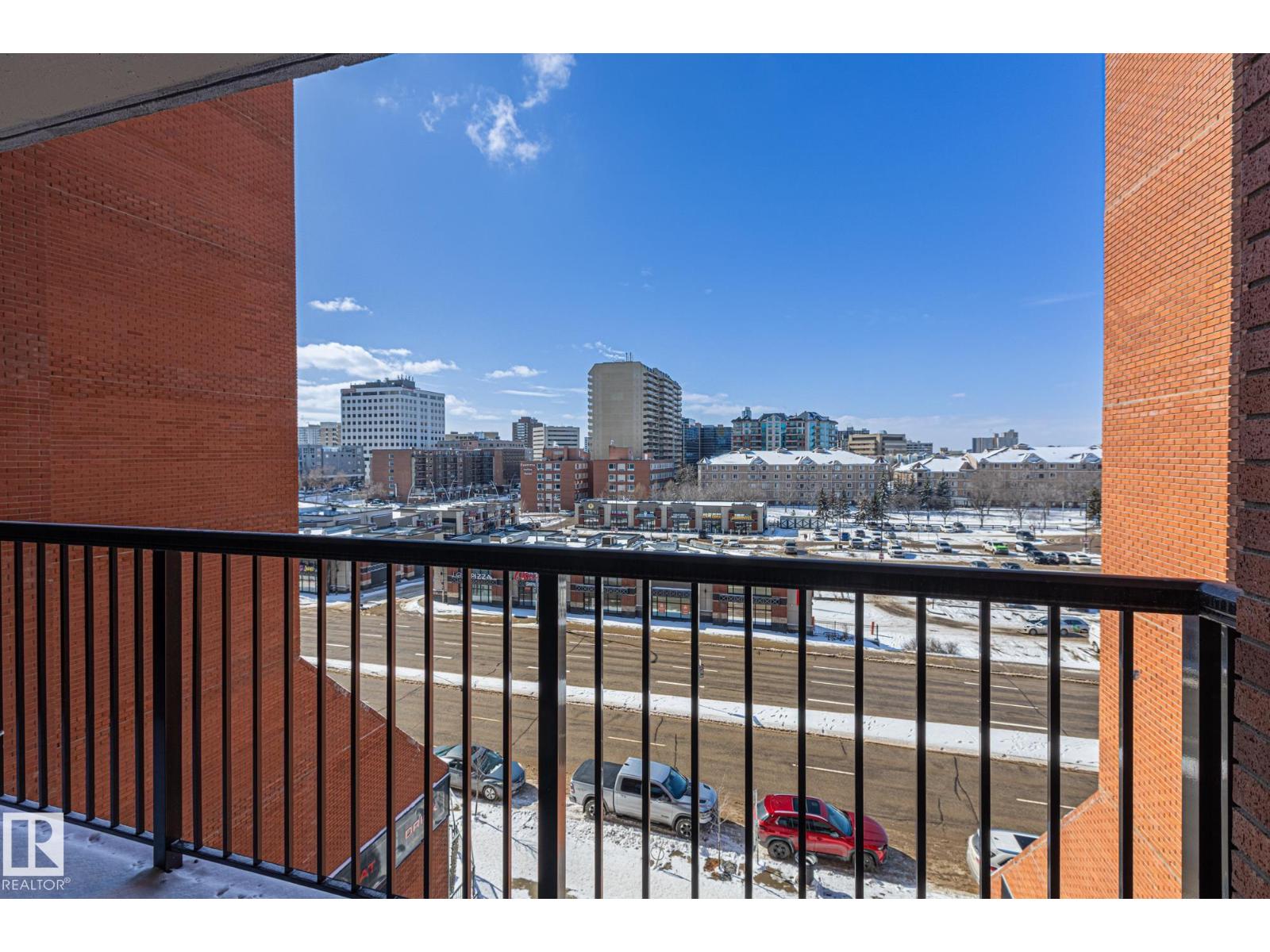 #502 10125 109 ST NW - 26