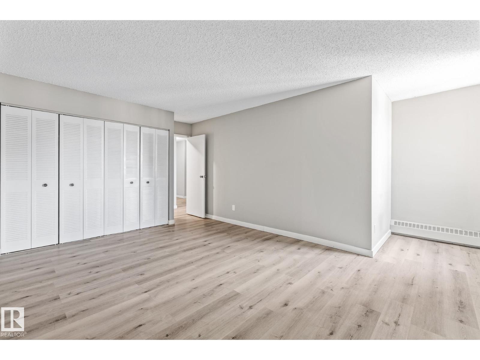 #502 10125 109 ST NW - 22