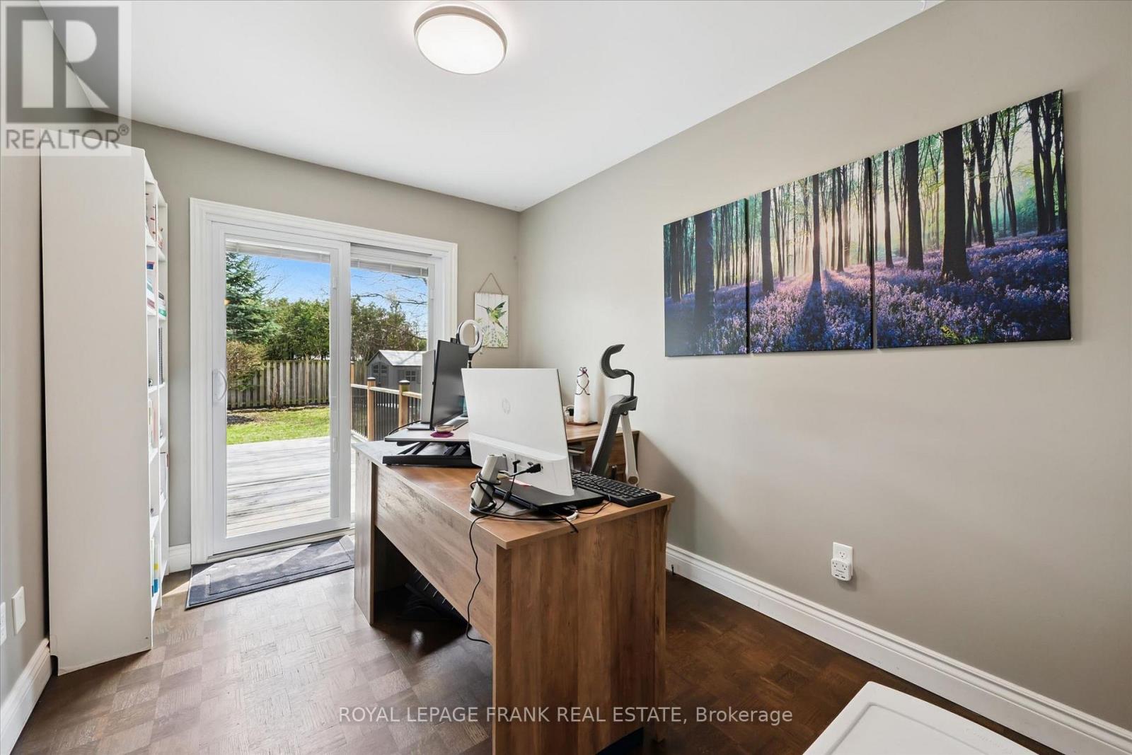 11 ARGYLE DRIVE - 17