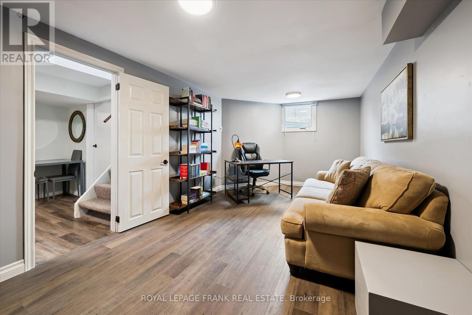 11 ARGYLE DRIVE - 26
